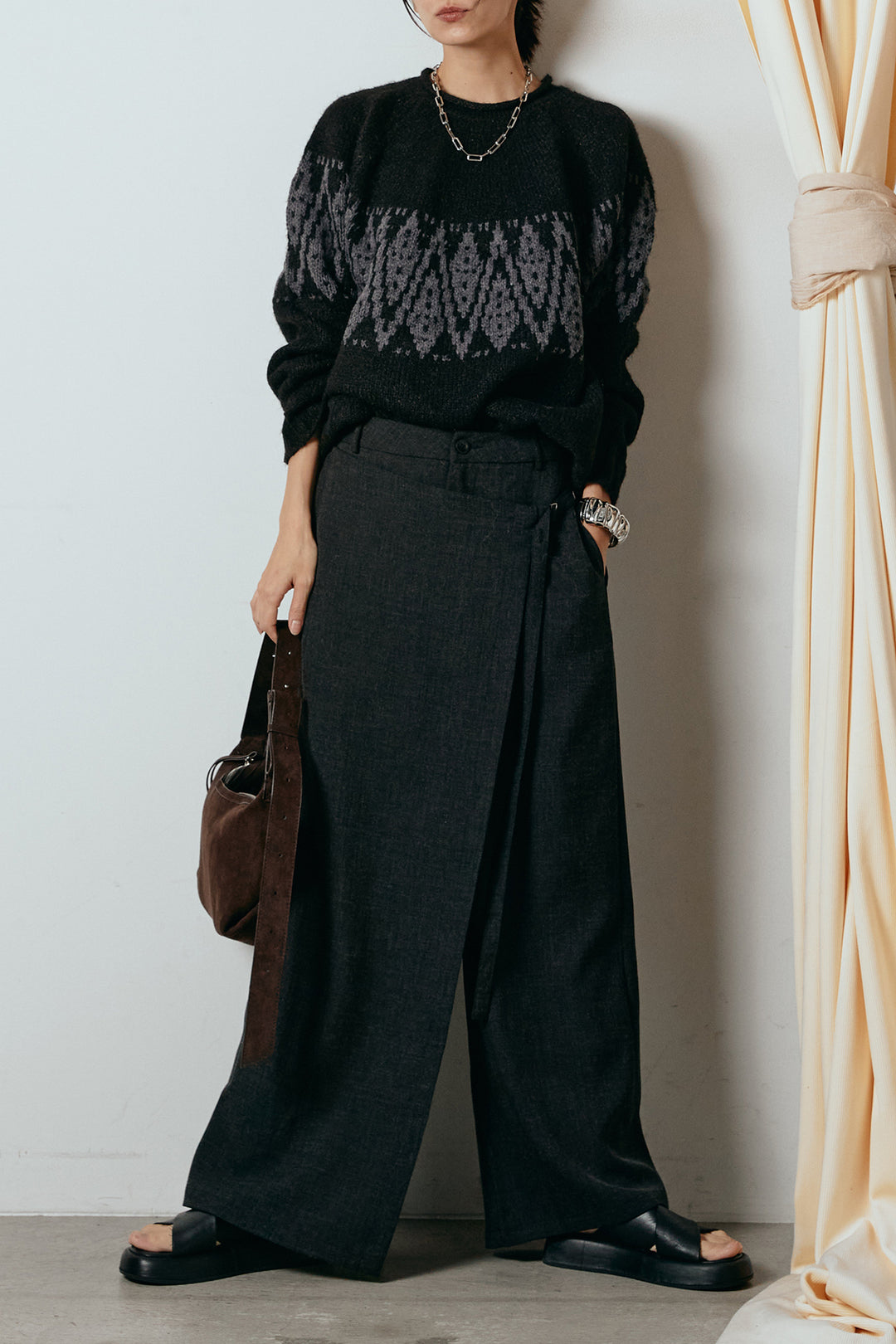 [SET]モノトーン柄ニットトップス+ラップ巻きワイドスラックス(2set)