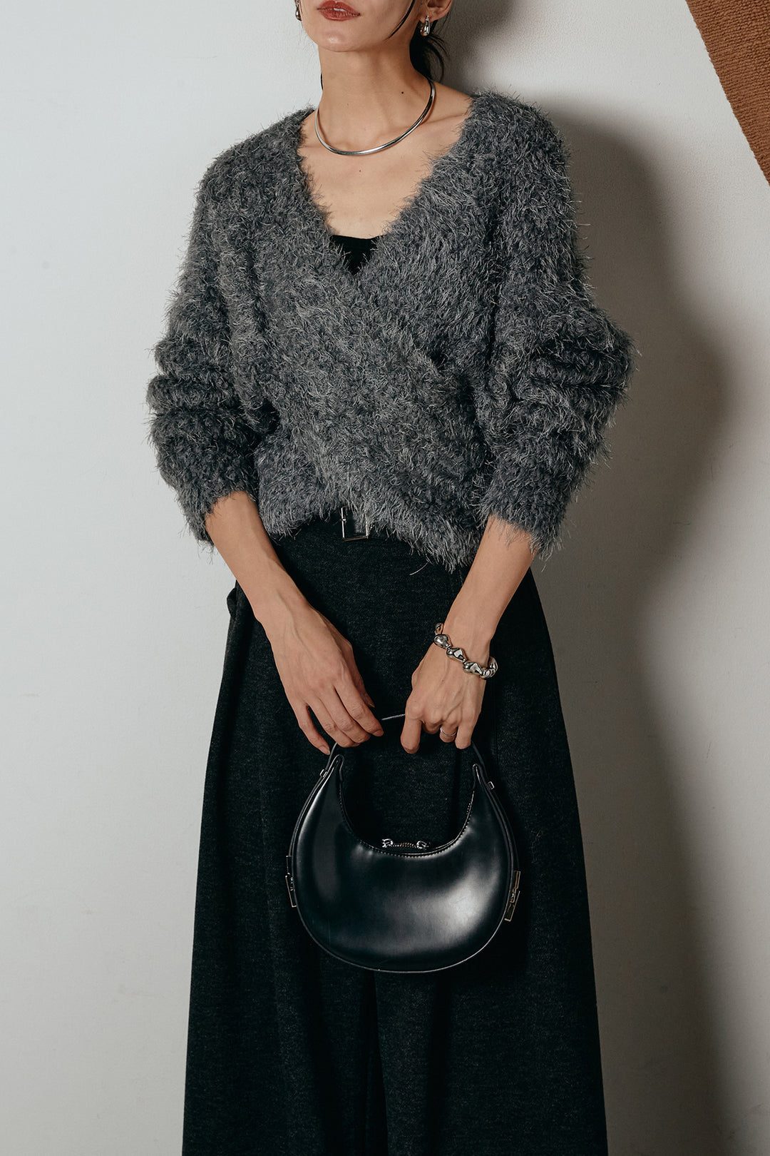 [SET]シャギークロスニットトップス+細ベルト付き起毛タックワイドパンツ(2set)