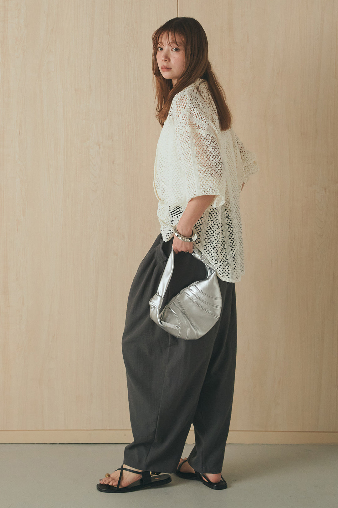 [SET]長袖襟付きレースシャツ+ポケットタックフォルムパンツ(2set)