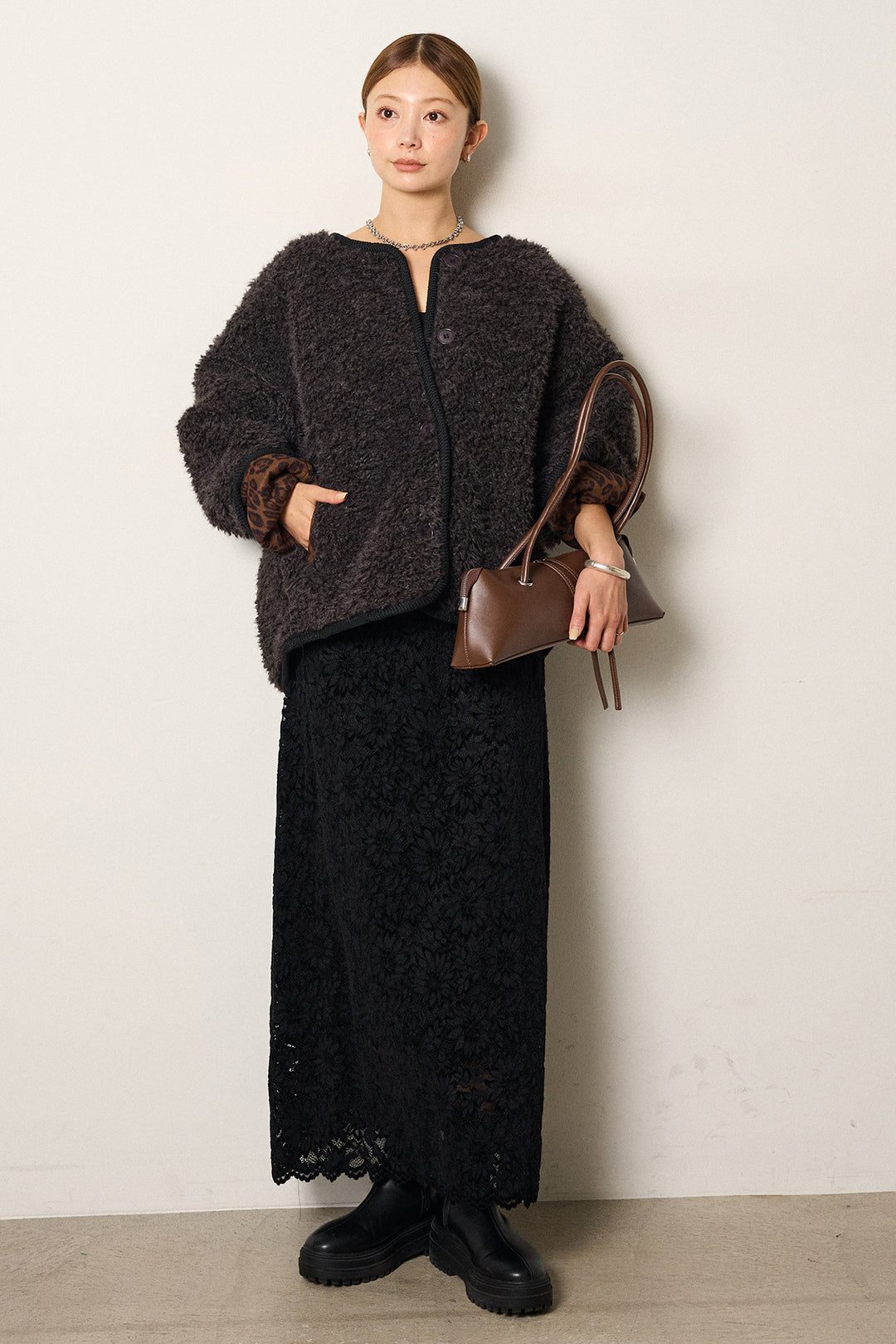 [SET]ノーカラー裏地レオパードボアアウター+花柄刺繍ベロアフレアスカート(2set)