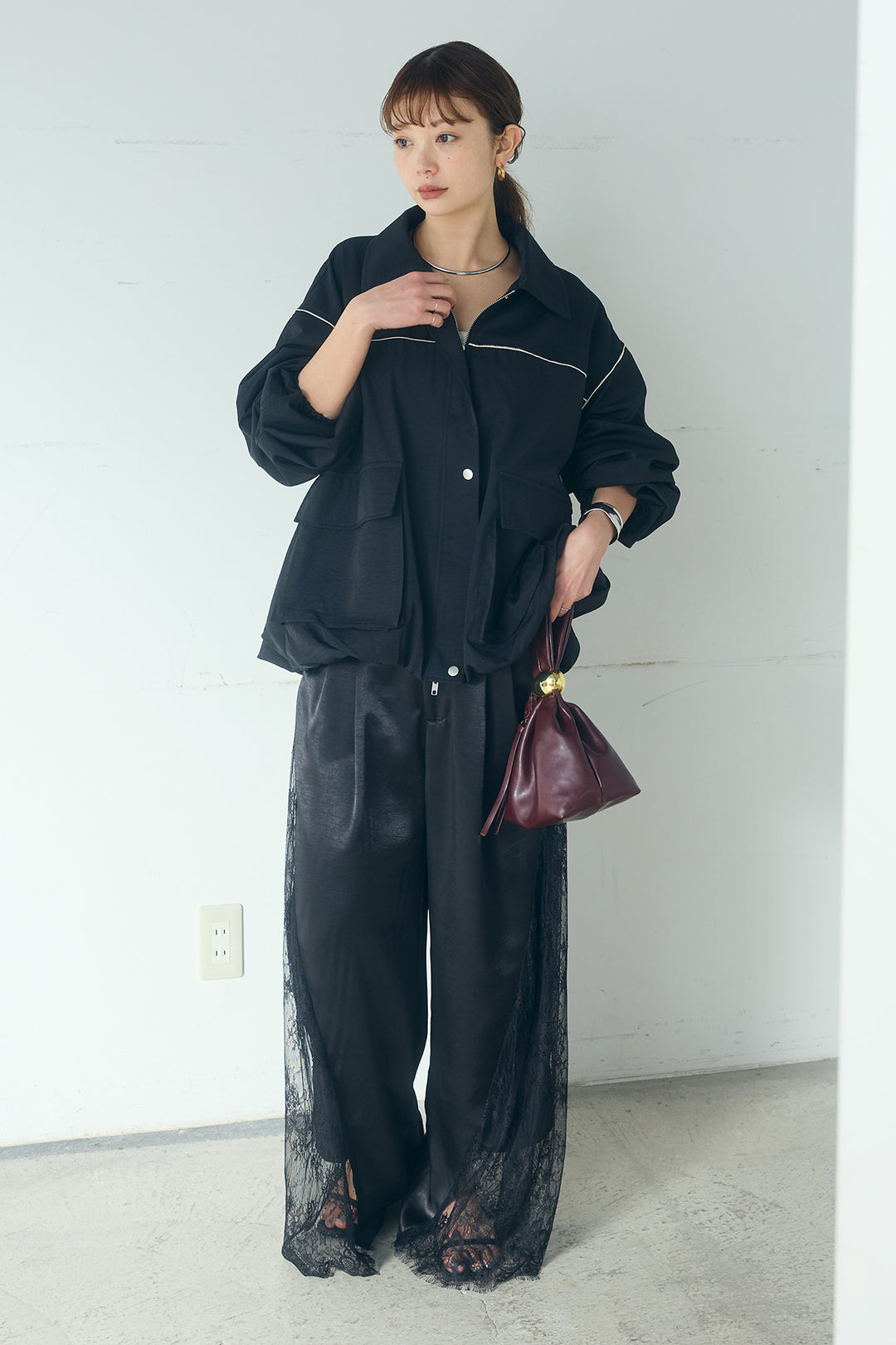 [SET]合繊ツイルバルーンジャケット+サテンレース切り替えタックパンツ(2set)