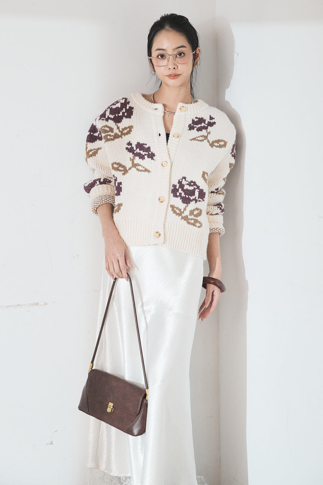 [SET]花柄ジャガードニットカーディガン+裾レースデザインサテンスカート(2set)