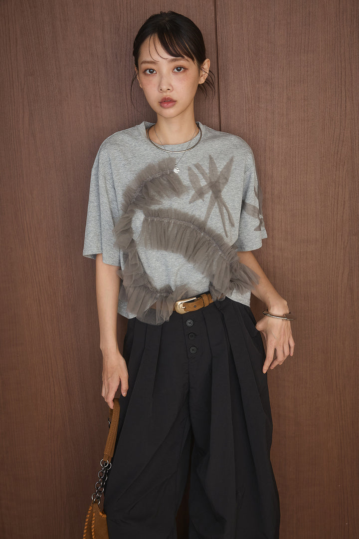 [SET]チュールモチーフデザインTシャツ+ボタンデザインニーサイドタックパンツ(2set)