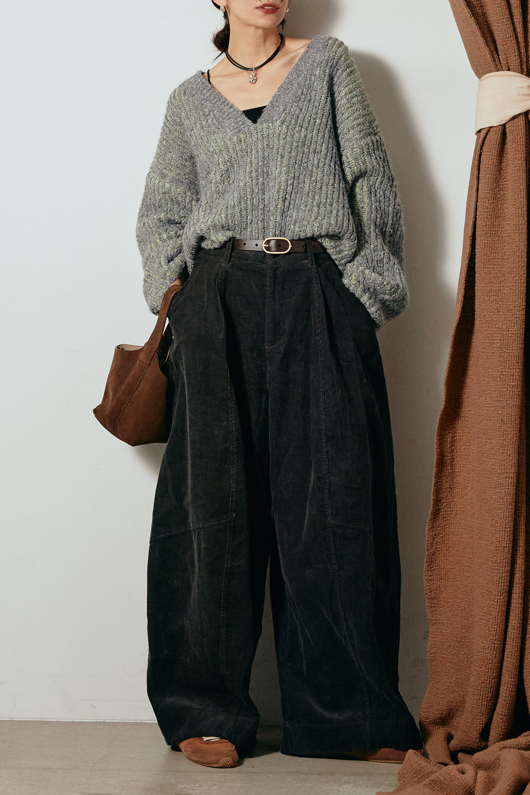[SET]アルパカタッチ深Vニットトップス+タック入りコーデュロイワイドパンツ(2set)