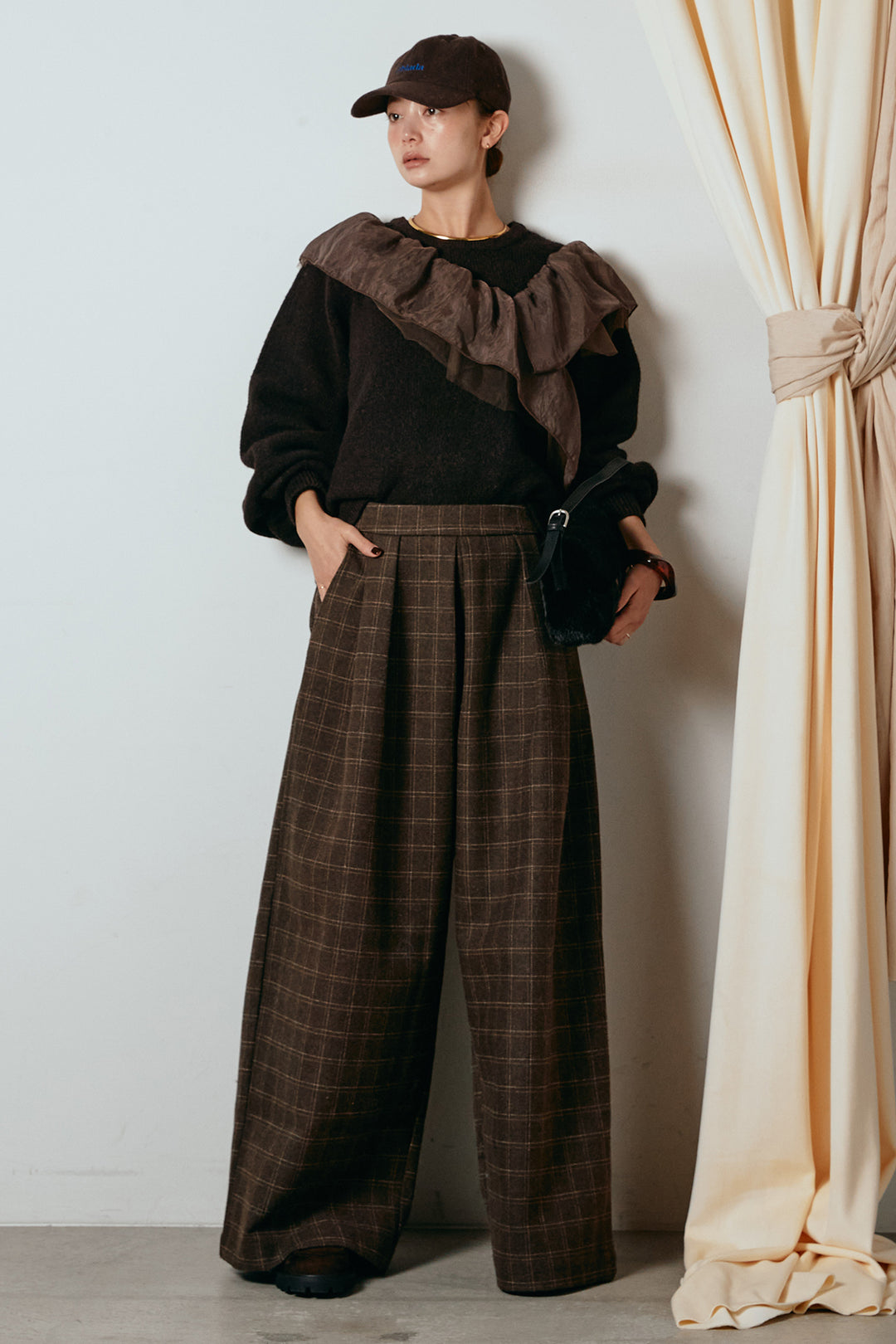 [SET]アシンメトリーフリルニットトップス+ウールライクチェックタックパンツ(2set)