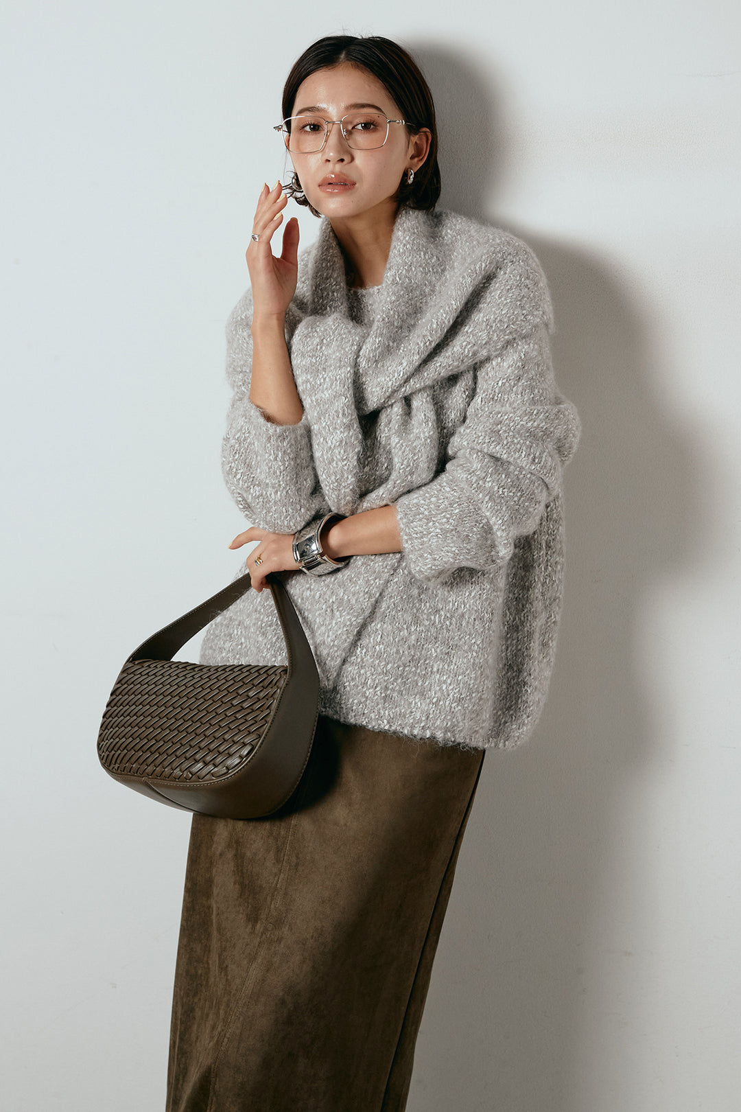 [SET]スカーフ付きミックスニットトップス+スウェードライク裾フリンジスカート(2set)