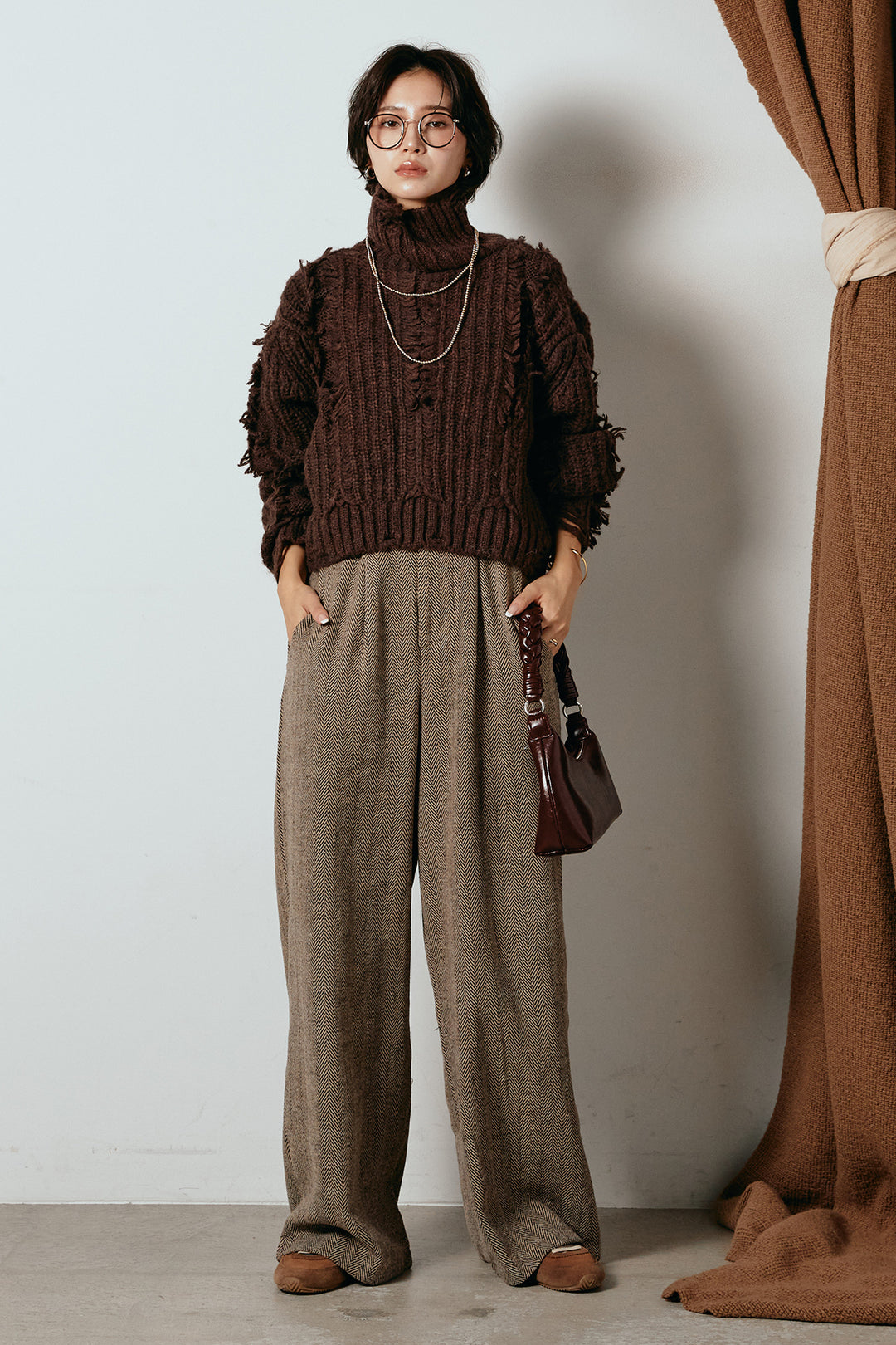 [SET]フリンジタートルショートニット+クラシックヘリンボーンサロペット(2set)