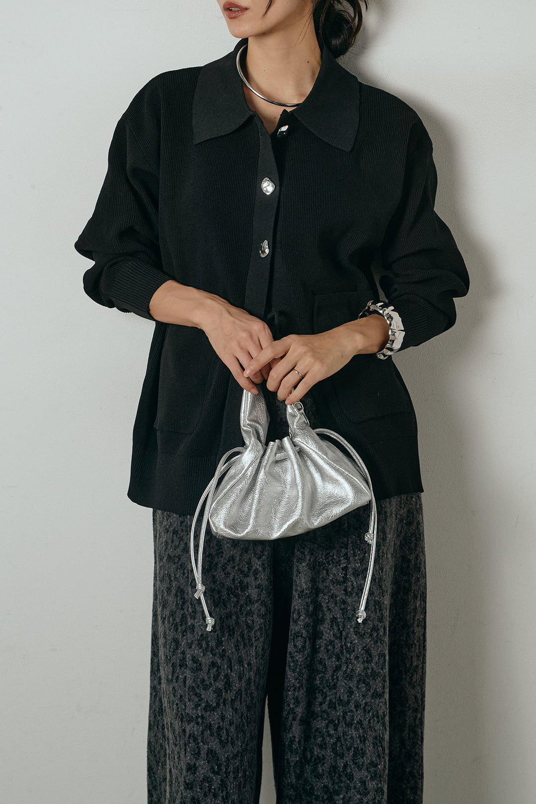 [SET]メタル釦衿付きニットカーディガン+リラックスレオパード柄ワイドパンツ(2set)