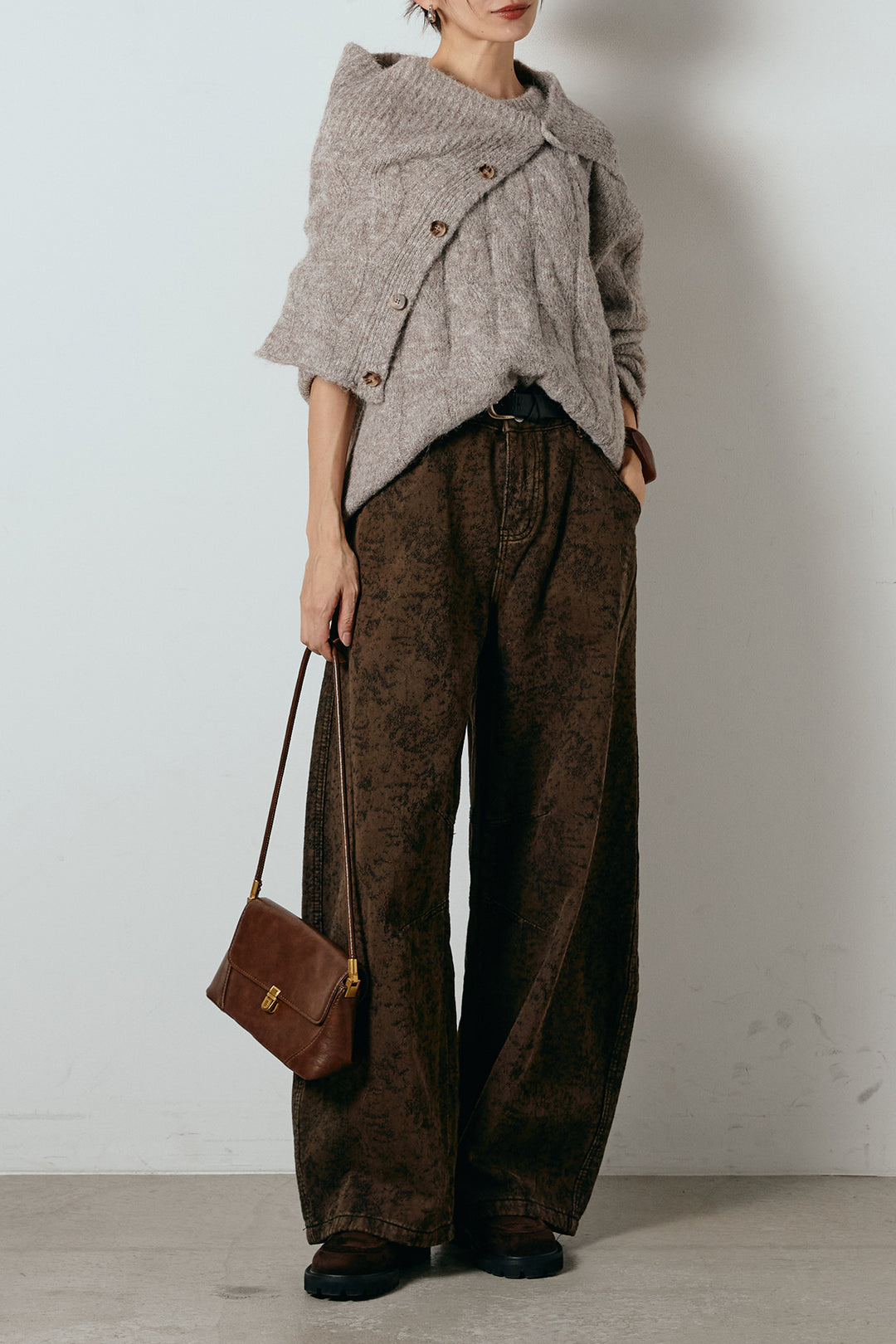 [SET]ケープデザインケーブルニットトップス+ベルト付きニュアンス柄カーブワイドパンツ(2set)