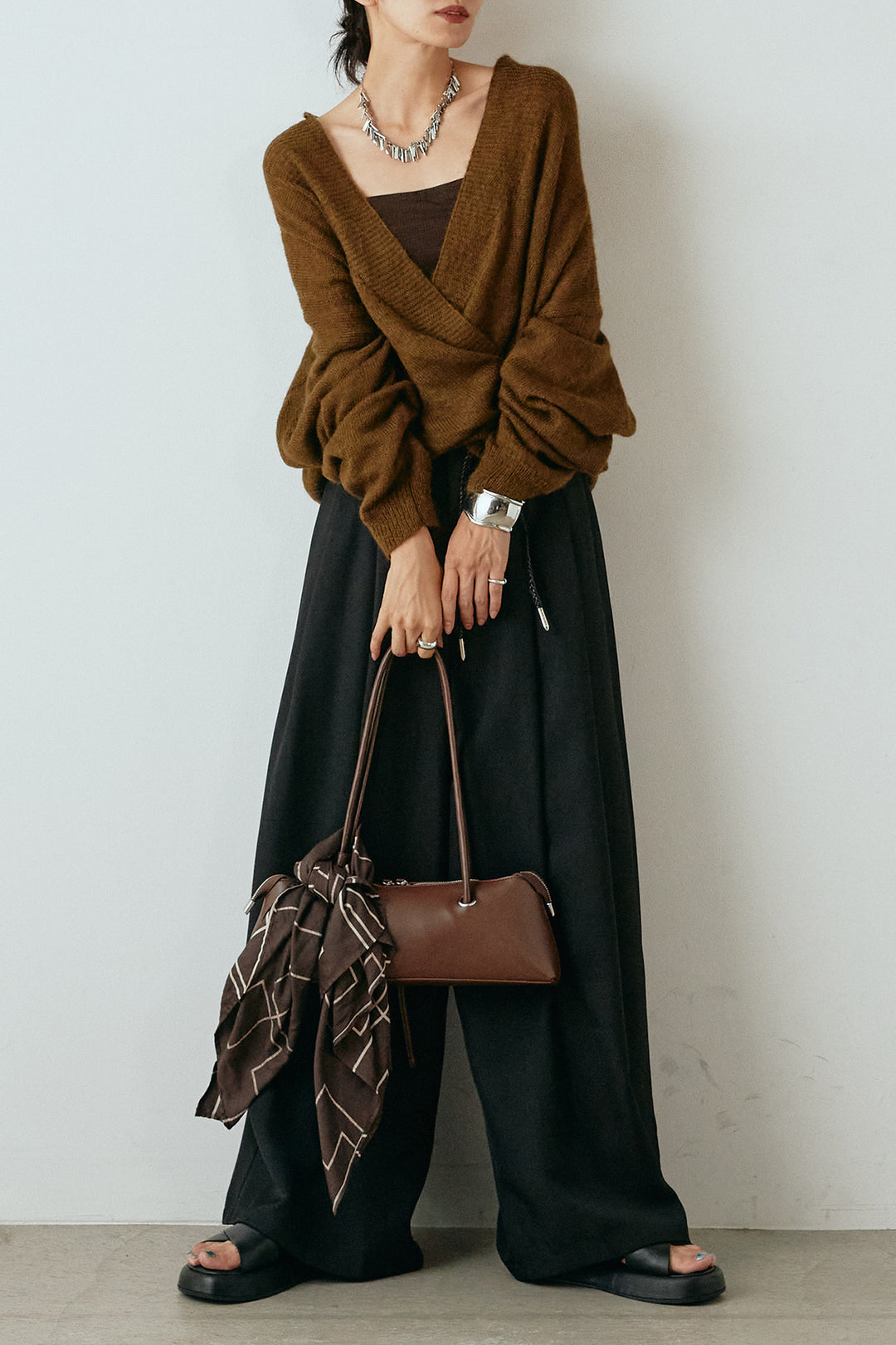 [SET]カシュクールデザインニット+細ベルト付きワイドパンツ(2set)