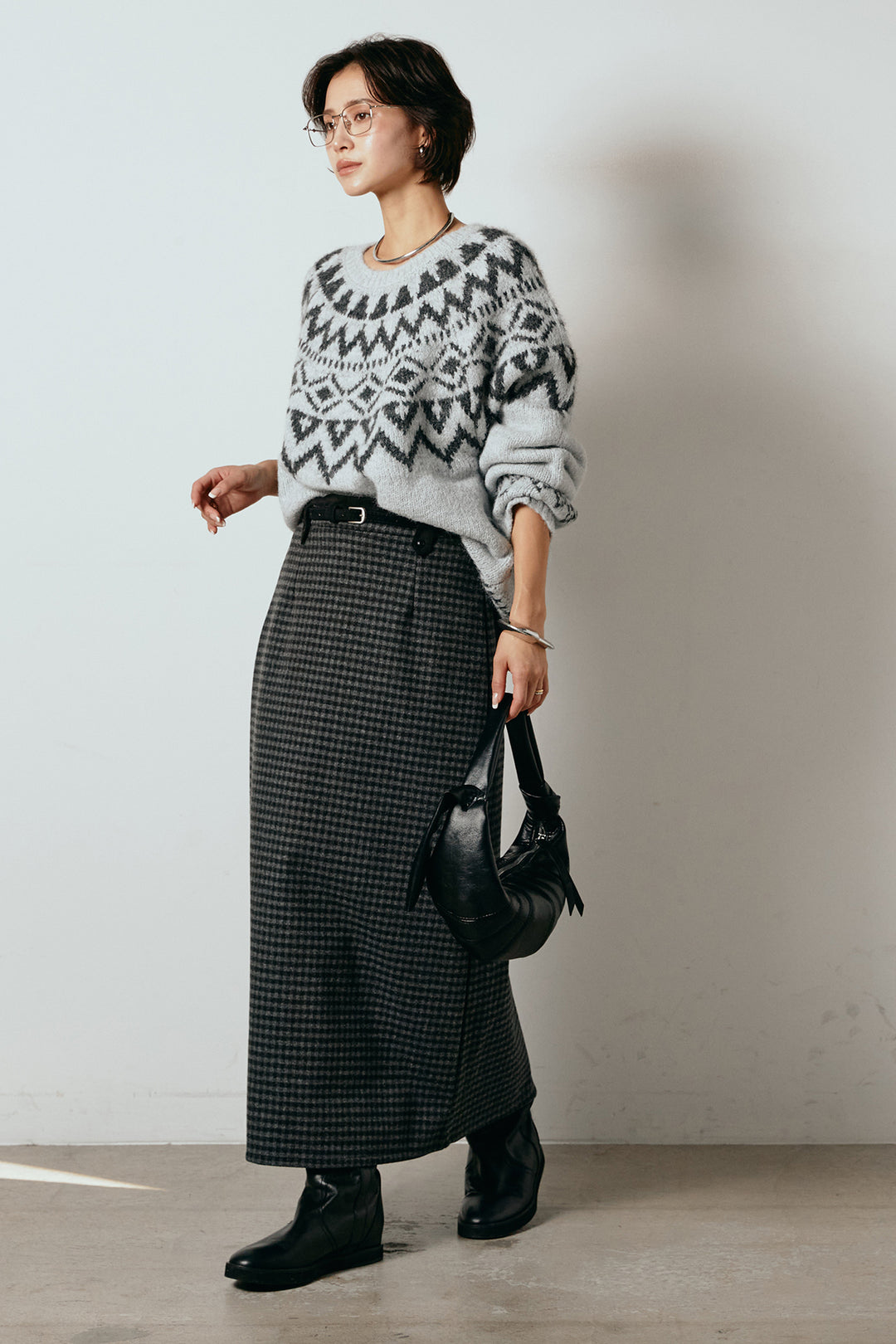 [SET]ノルディック柄Uネックプルオーバー+スエード調ベルト付きチェックナロースカート(2set)