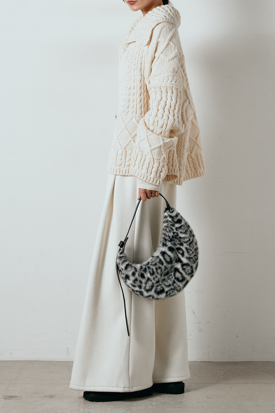 [SET]ビッグカラーケーブル編みニットトップス+2WAY袖コード刺繍クルーネックプルオーバー(2set)