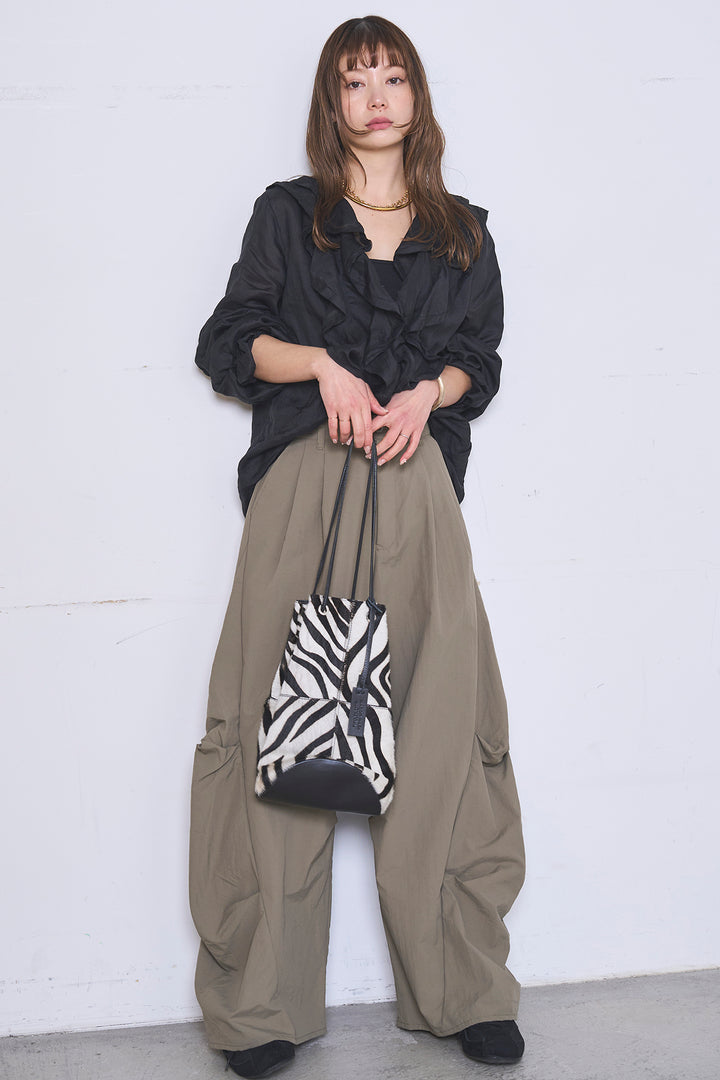 [SET]フリルボタンブラウス+ドライタフタタックバレルパンツ(2set)