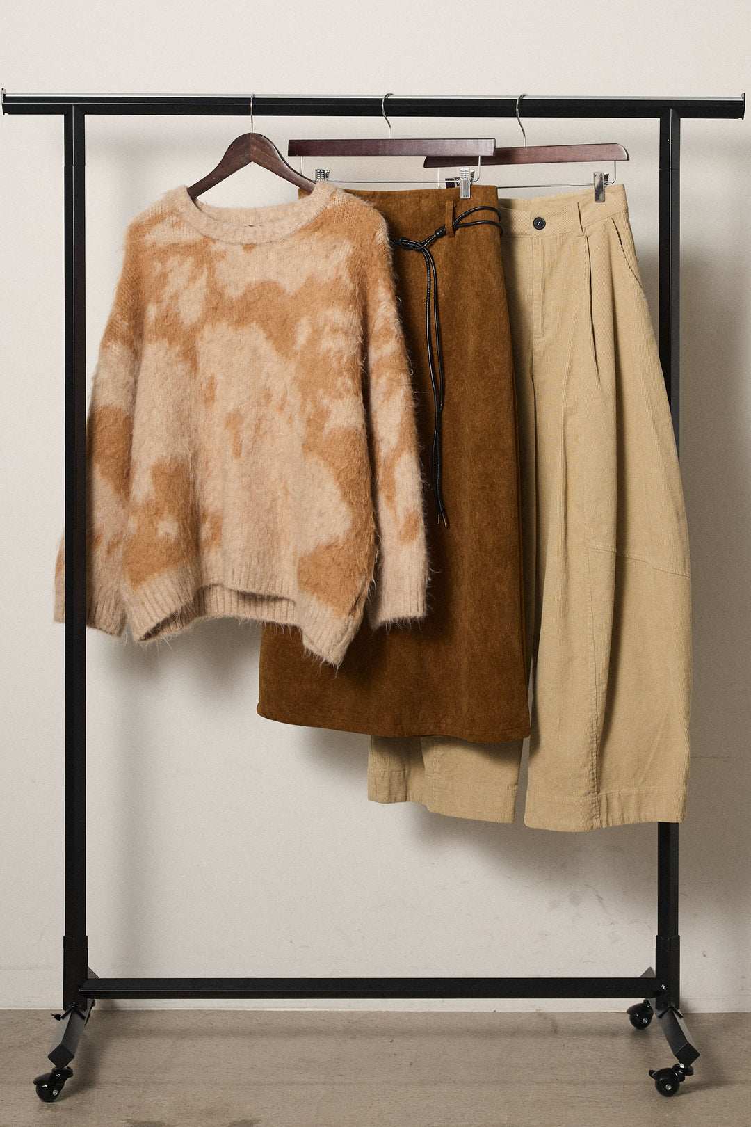 【着回しセット】[SET]モヘアタッチマーブルニット+タック入りコーデュロイワイドパンツ+ロープベルト付きスウェード調スカート(3set)