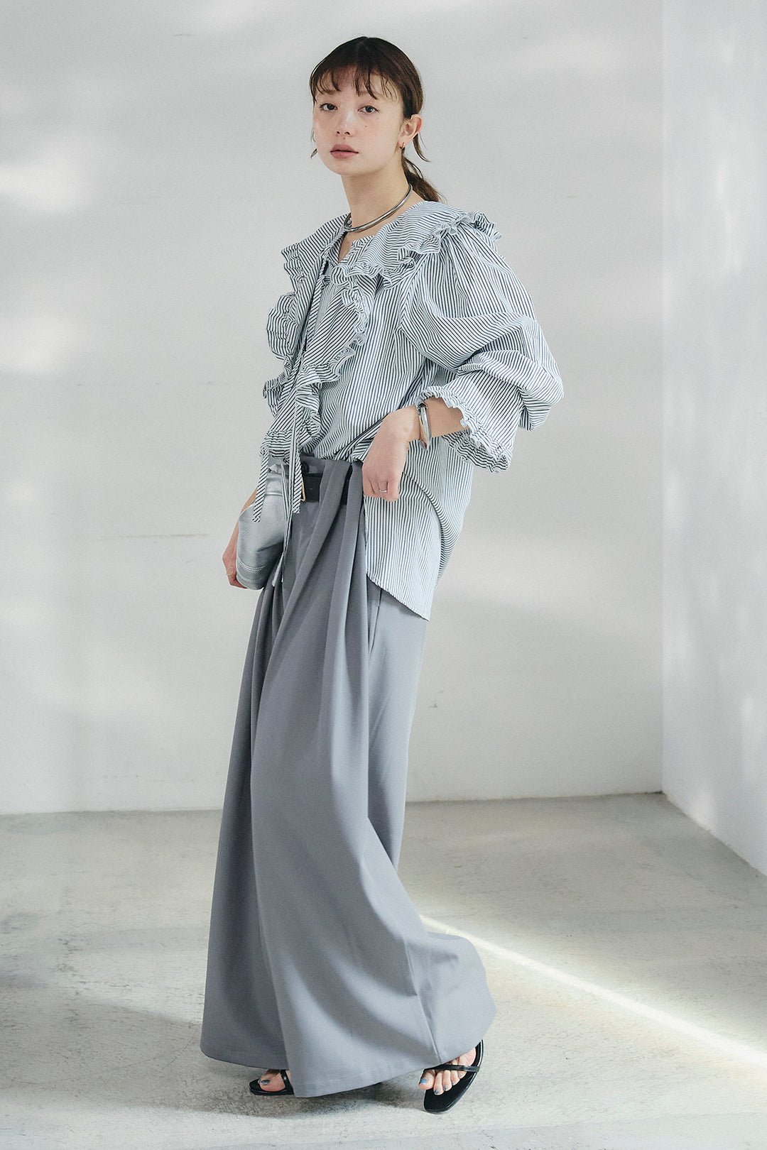 [SET]コットンフリルブラウス+ベルト付きタックデザインハイウエストロングパンツ(2set)