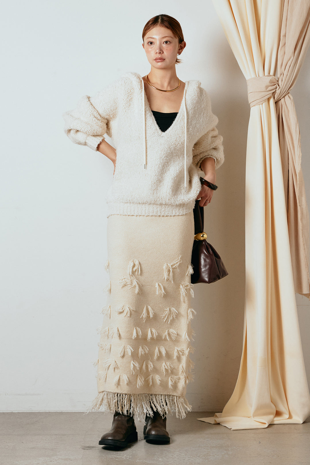 [SET]ブークレキーネックプルオーバー+ポイントフリンジニットナロースカート(2set)