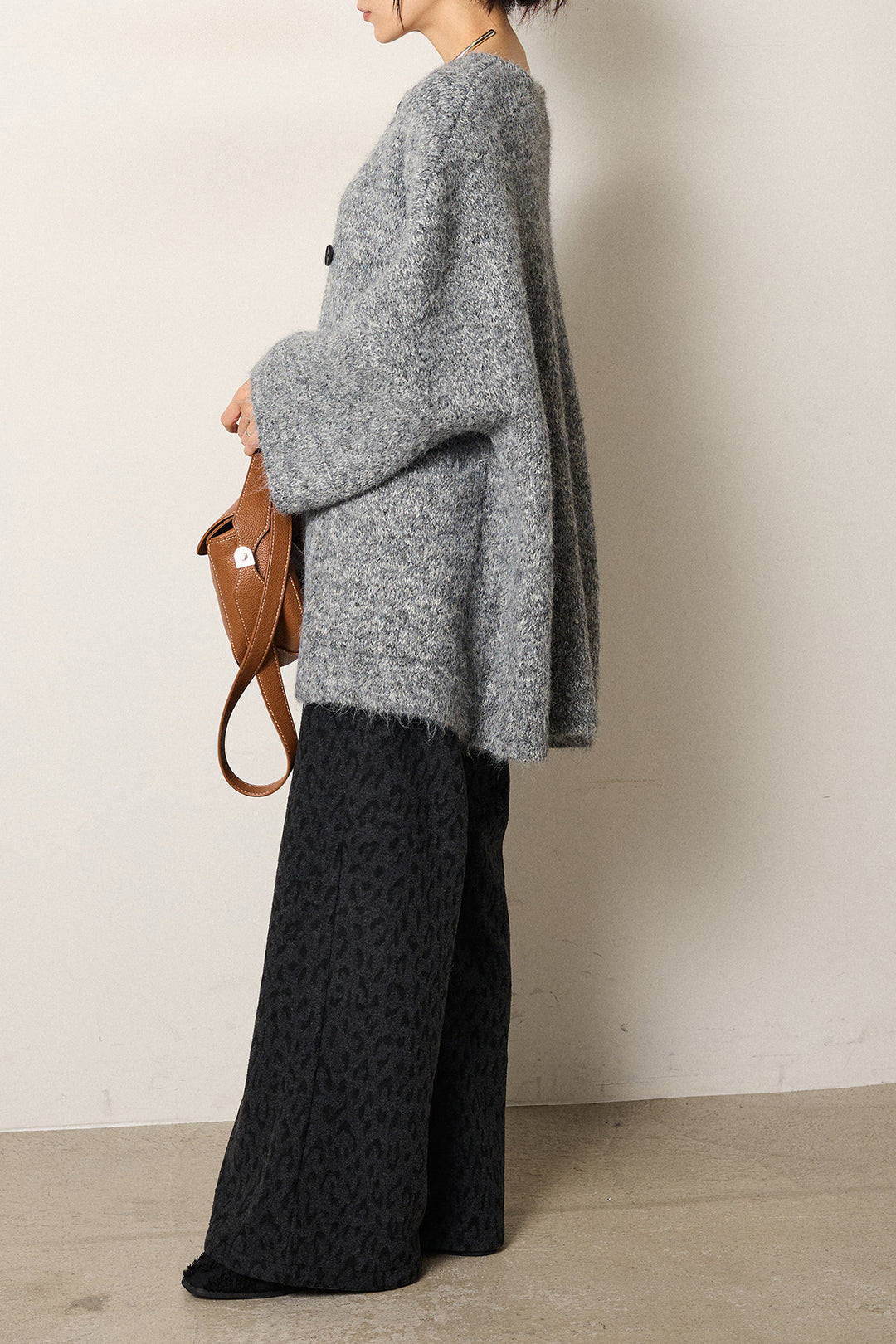 [SET]アシンメトリーボタンニットカーディガン+レオパードジャガードニットパンツ(2set)