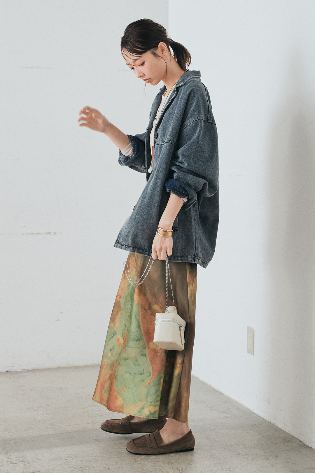 [SET]オーバーデニムジャケット+ニュアンス柄サテンスカート(2set)