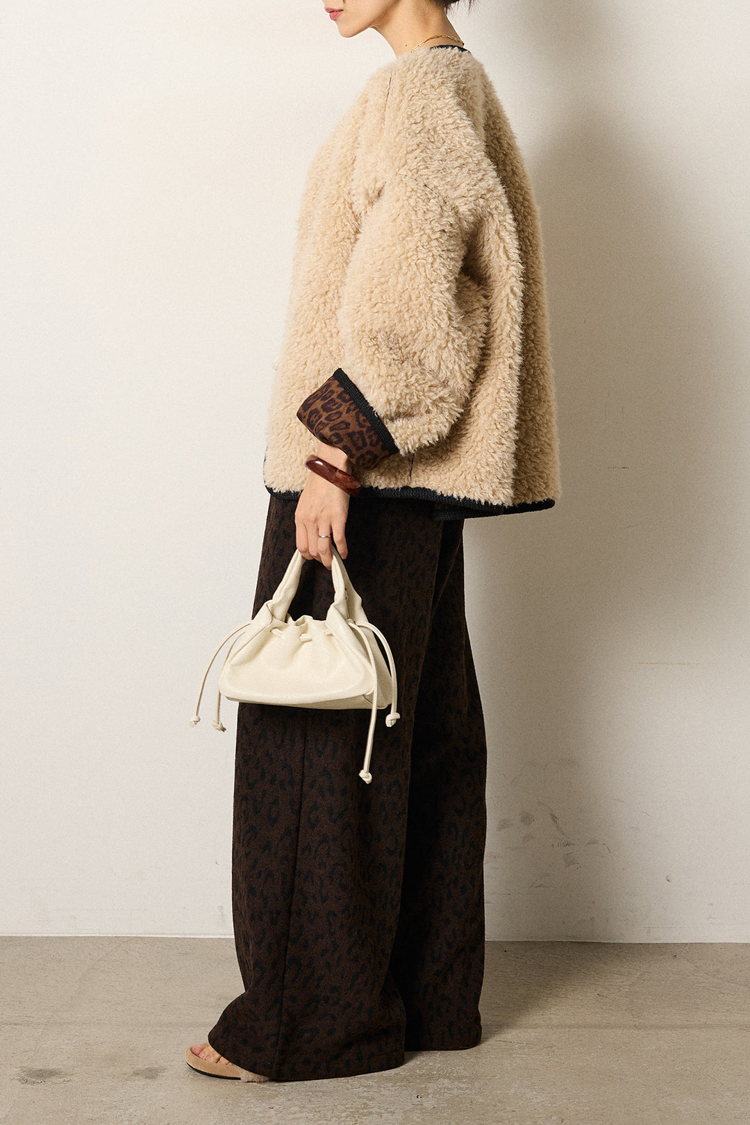 [SET]ノーカラー裏地レオパードボアアウター+レオパードジャガードニットパンツ(2set)
