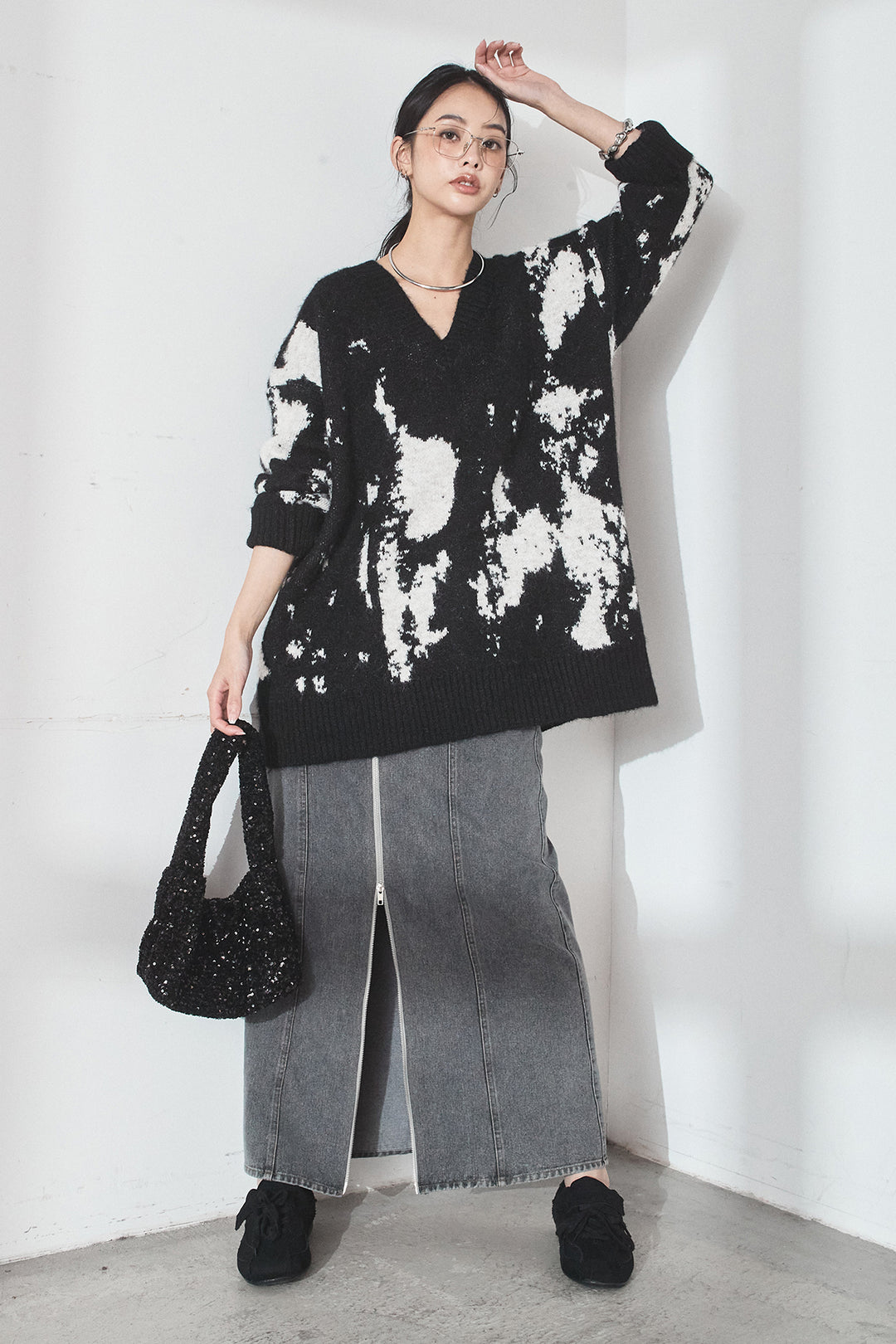 [SET]アブストラクト柄ニットプルオーバー+フロントジップデニムスカート(2set)