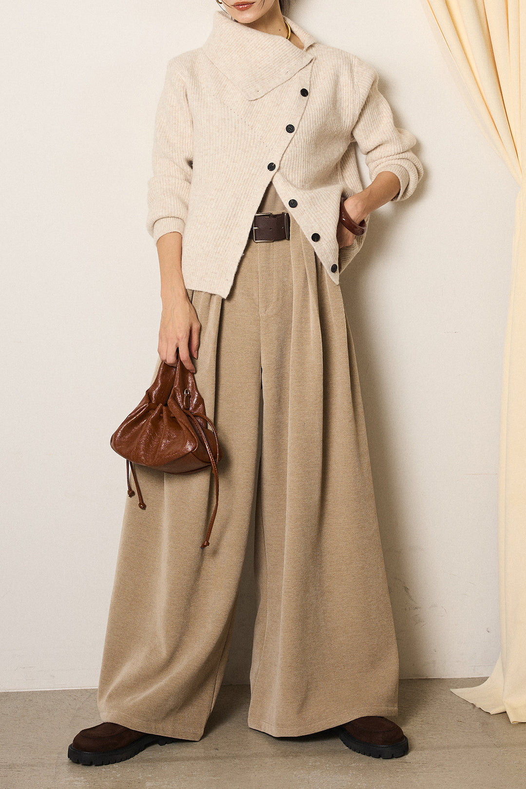 [SET]ボタンデザインネックニットプルオーバー+ベルトループコーデュロイワイドパンツ(2set)