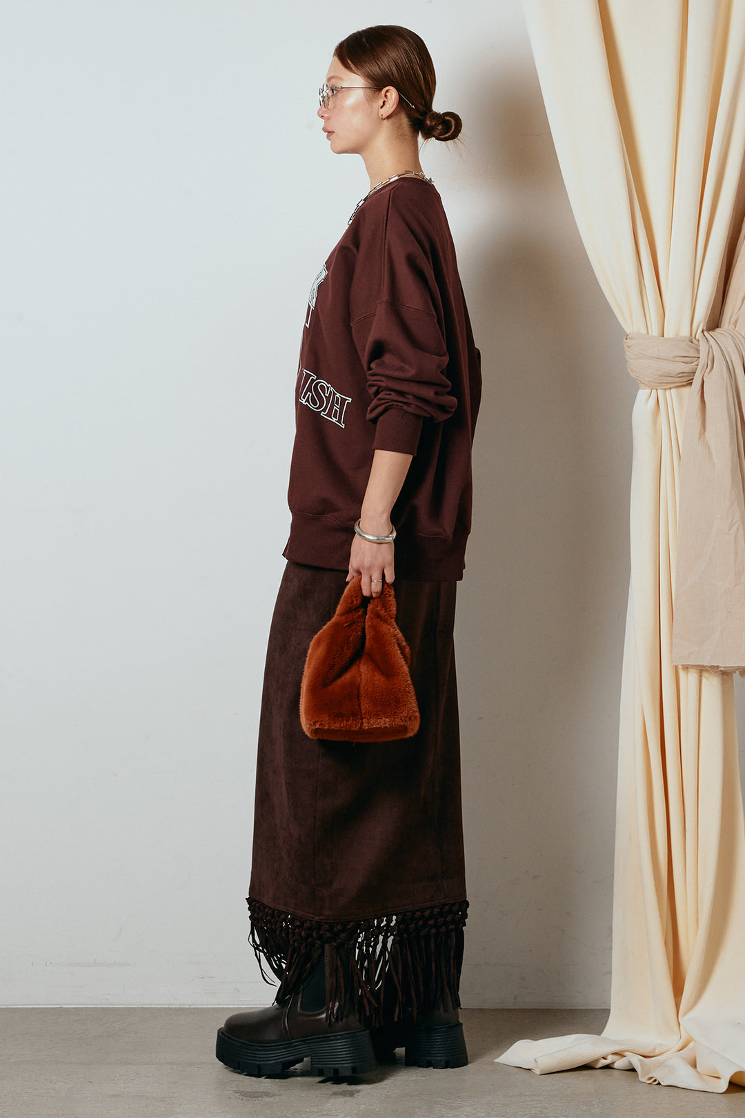 [SET]裏毛カレッジプリントプルオーバー+スウェードライク裾フリンジスカート(2set)