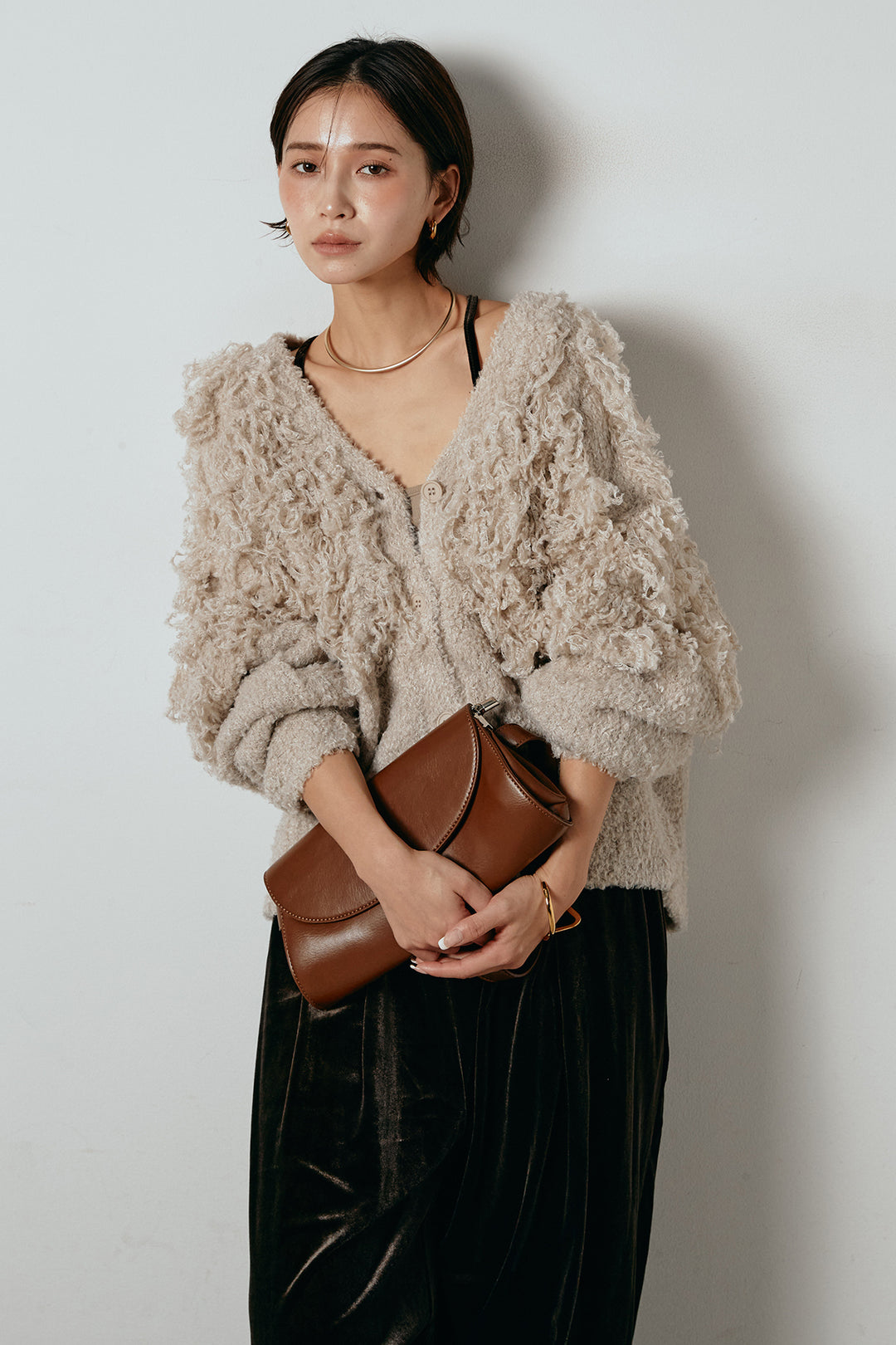 [SET]ループ編みVネックニットカーディガン+ベロアサスペンダー付きパンツ(2set)