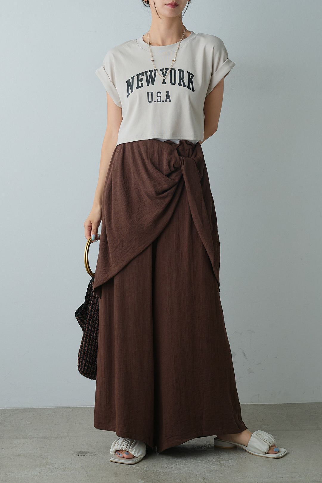 [SET]ショート丈NEWYORKロゴTシャツ+ねじりデザインワイドパンツ(2set)