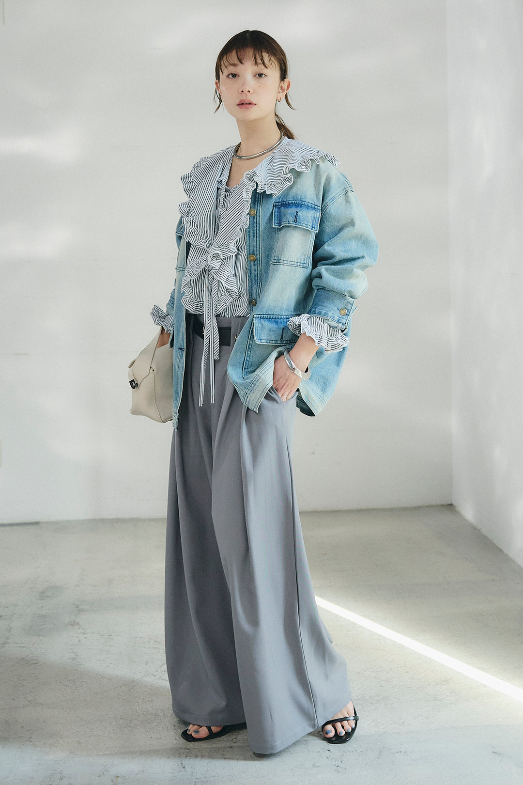 [SET]ノーカラーデニムポケットジャケット+コットンフリルブラウス+ベルト付きタックデザインハイウエストロングパンツ(3set)