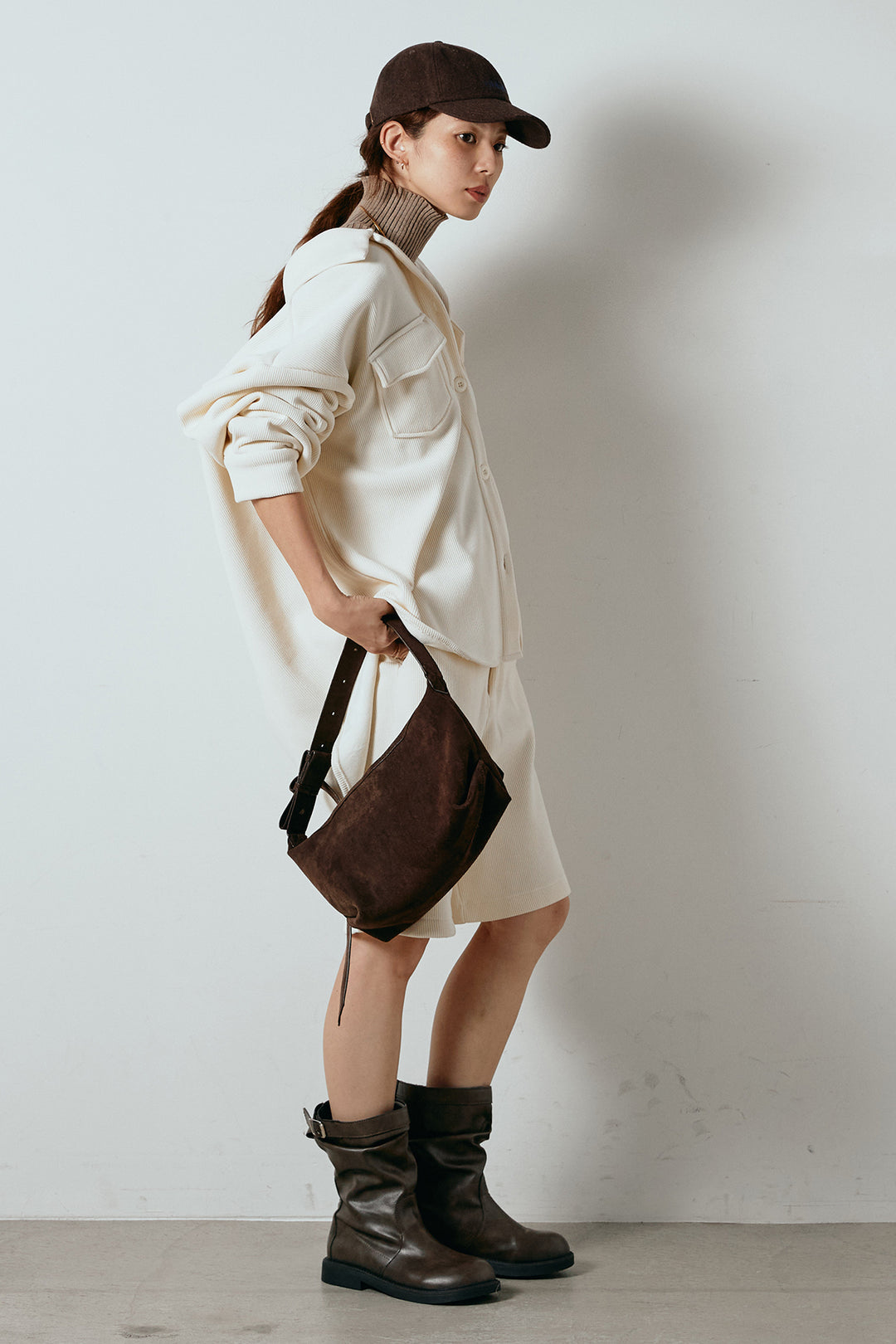 [SET]襟付きコーデュロイポケットシャツ+リブニットシームレスタートルプルオーバー+リラックスコーデュロイハーフパンツ(3set)