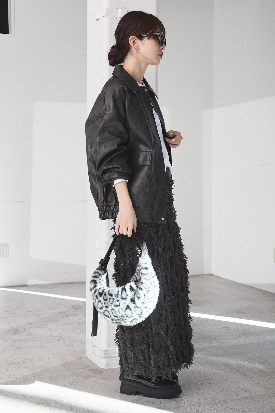 [SET]レザーライクオーバーサイズブルゾン+カットフリンジニットタイトスカート(2set)