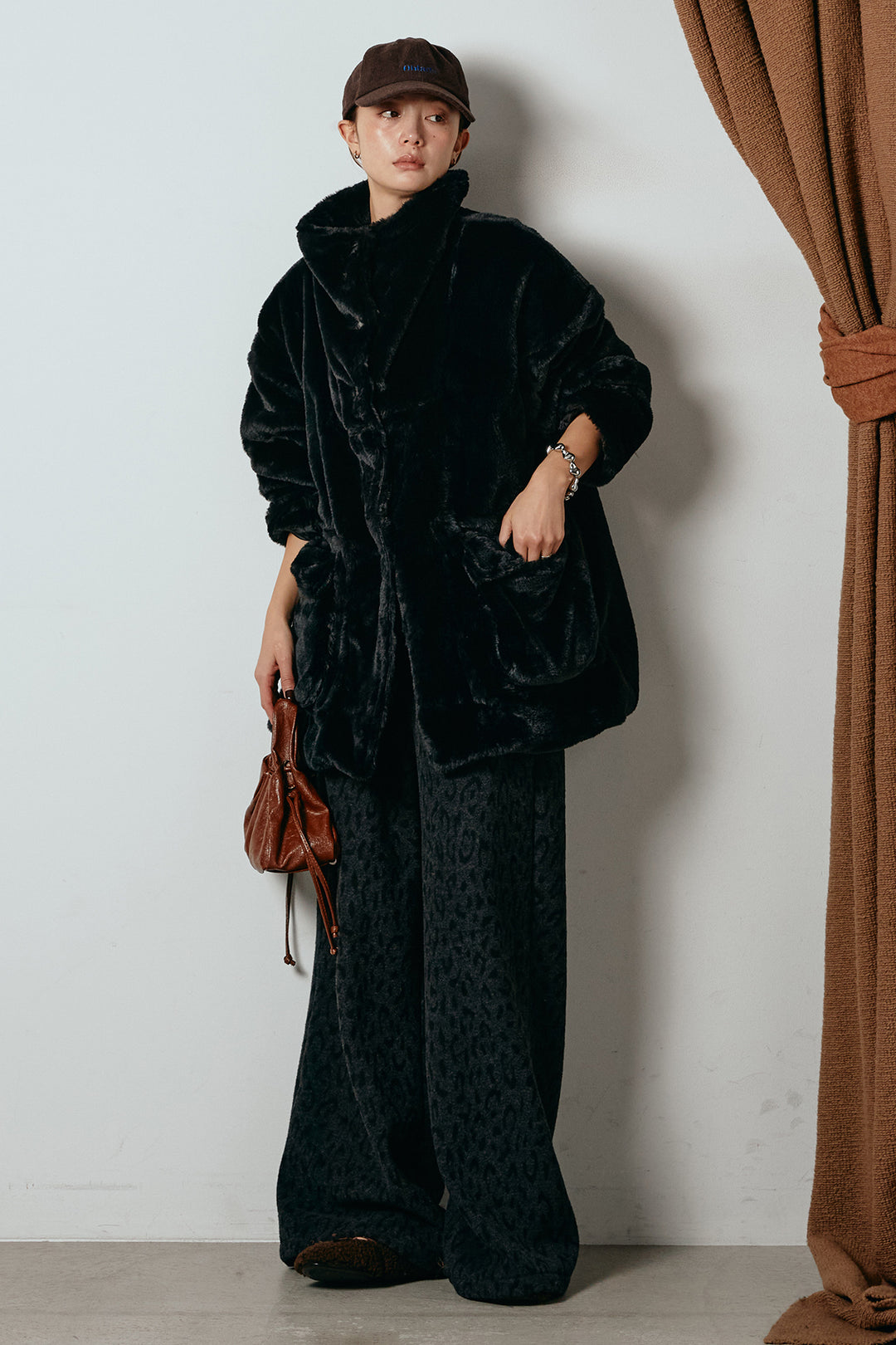 [SET]スタンドネックファーコート+レオパードジャガードニットパンツ(2set)