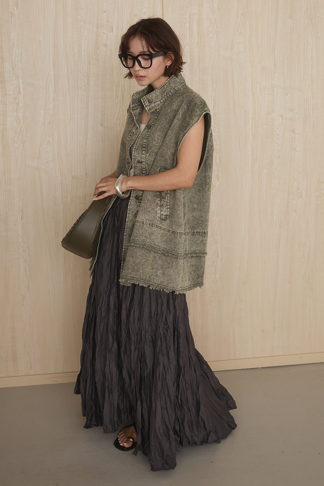 [SET]ケミカルデニムヘムカットオフジレ+イレギュラープリーツイージースカート(2set)