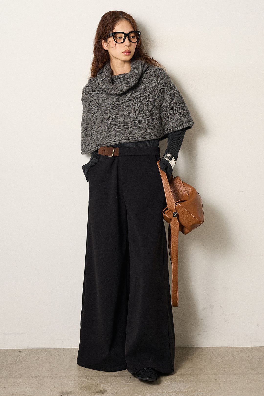 [SET]ケーブル編みケープレイヤードニット+サイドベルトパンツ(2set)