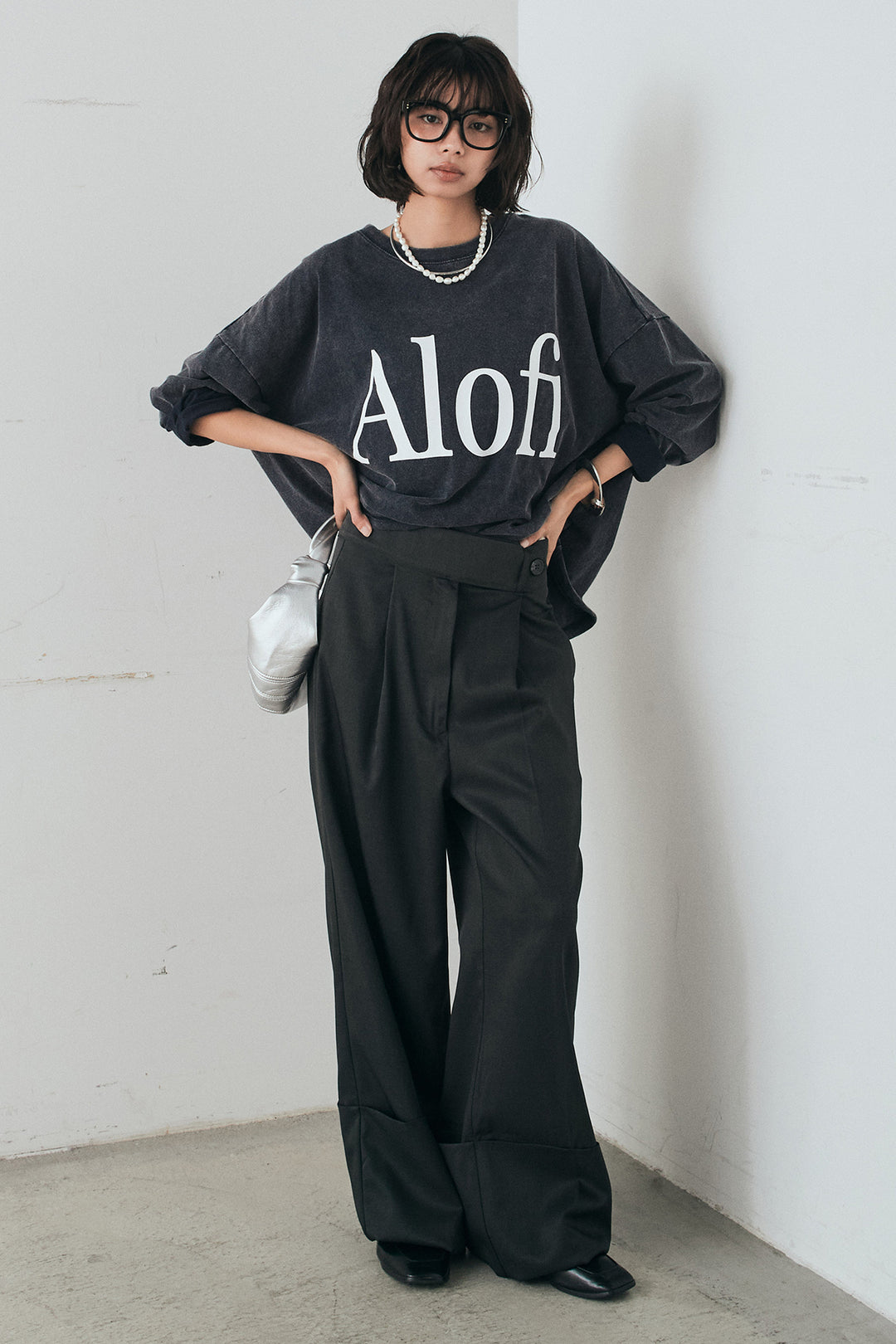 [SET]裾センタードロストロゴプリントワイドTシャツ+センタープレスセミワイドパンツ(2set)