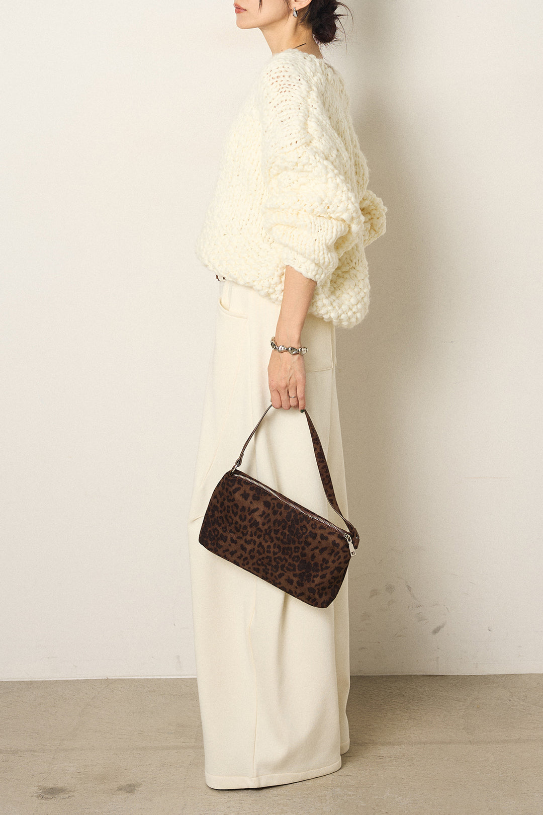 [SET]Vネックハンド編みニットトップス+太ベルト付きスウェットワイドカーブパンツ(2set)