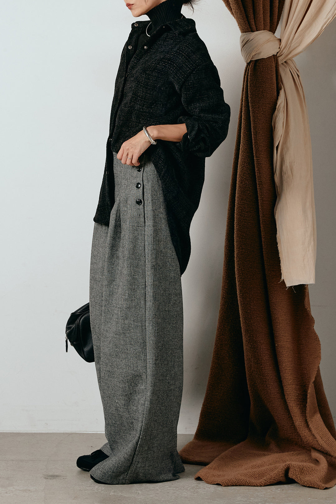 [SET]ルーズクラッシュツイルシャツ+サイドボタンツイードタックパンツ(2set)