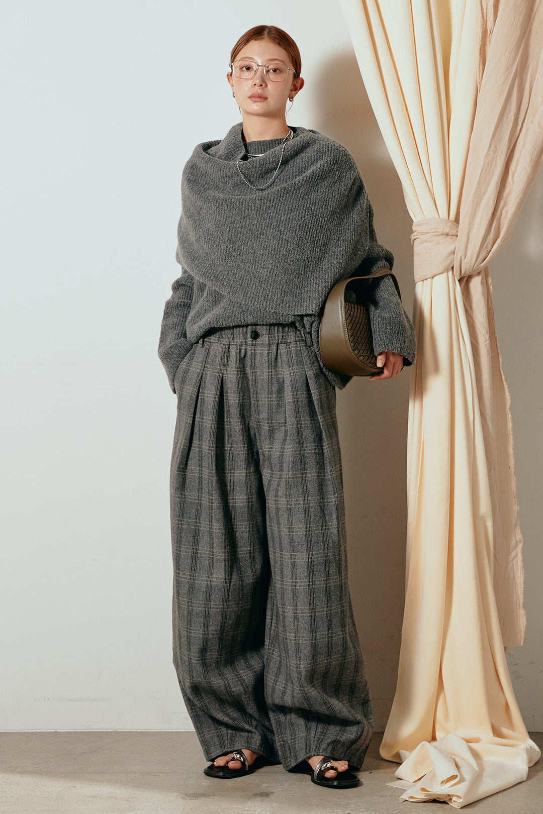 [SET]ケープデザインリブニットトップス+タータンチェック柄タックパンツ(2set)