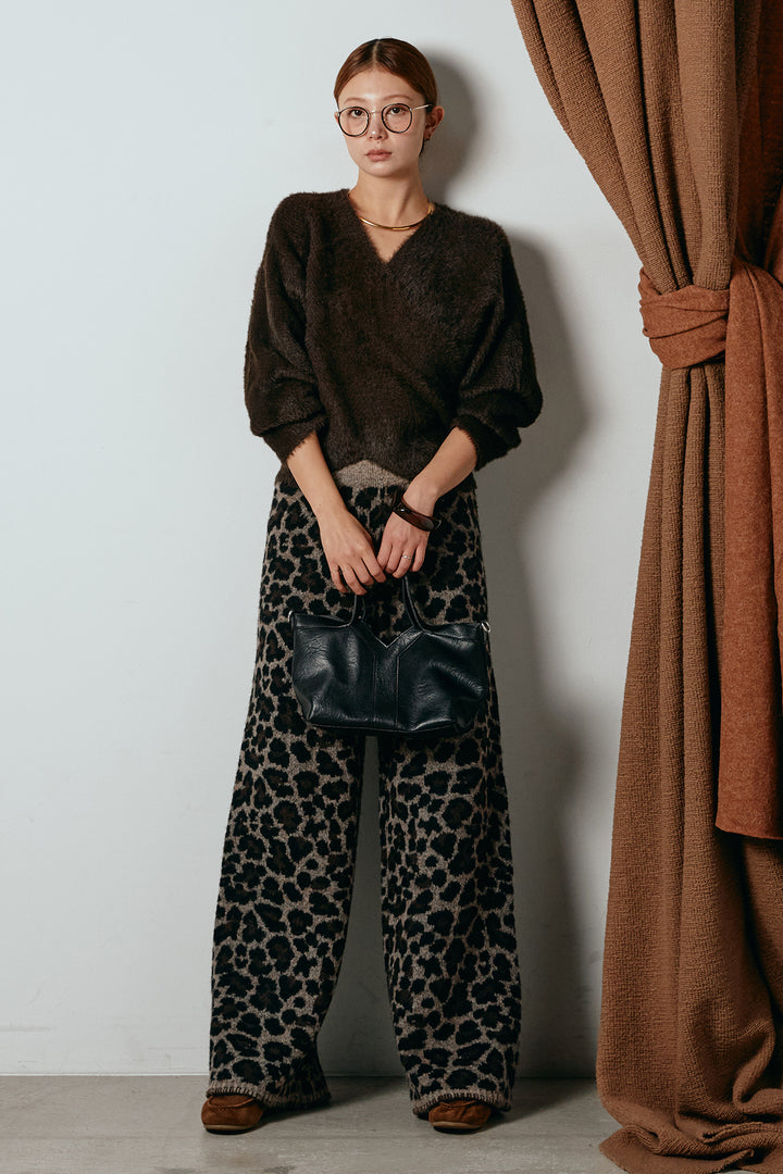 [SET]シャギーカシュクールニットトップス+リラックスレオパード柄ニットパンツ(2set)