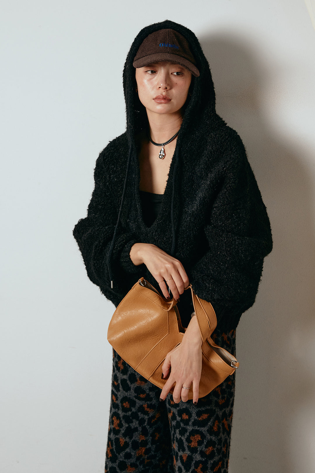 [SET]ブークレキーネックプルオーバー+リラックスレオパード柄ニットパンツ(2set)