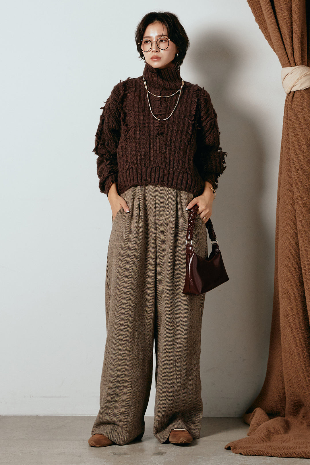 [SET]フリンジタートルショートニット+クラシックヘリンボーンサロペット(2set)