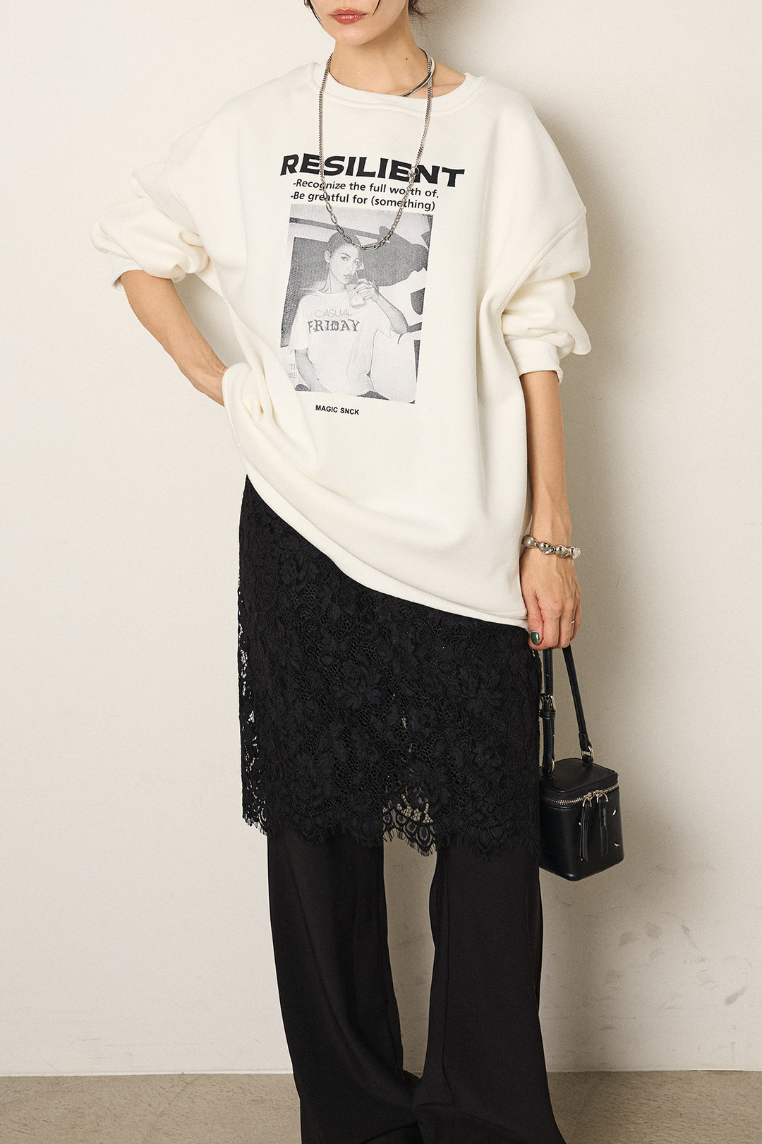 [SET]モノトーンプリントスウェット+レース刺繍レイヤードフレアパンツ(2set)