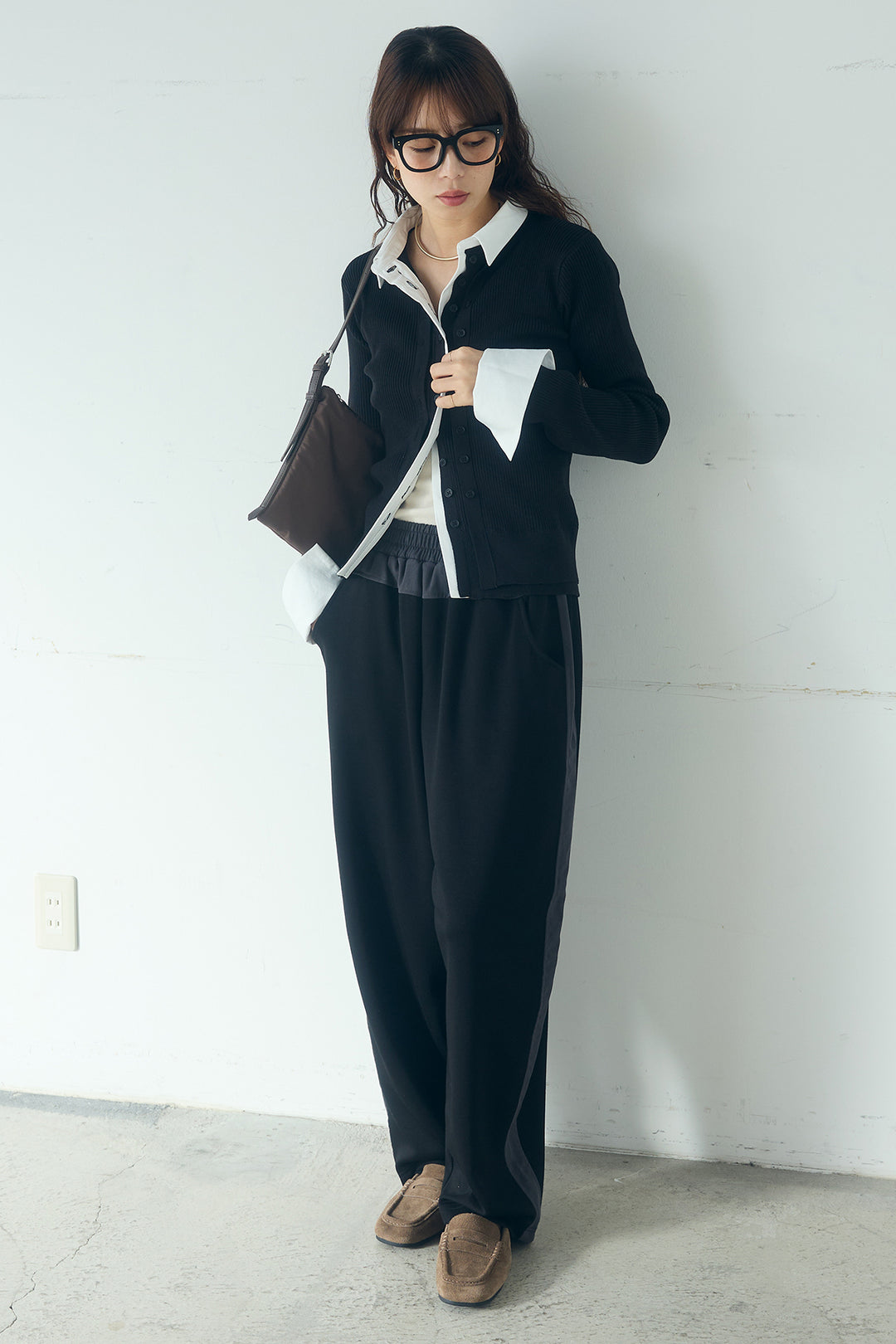 [SET]シャツドッキングボタンニットカーディガン+異素材切り替えスウェットパンツ(2set)