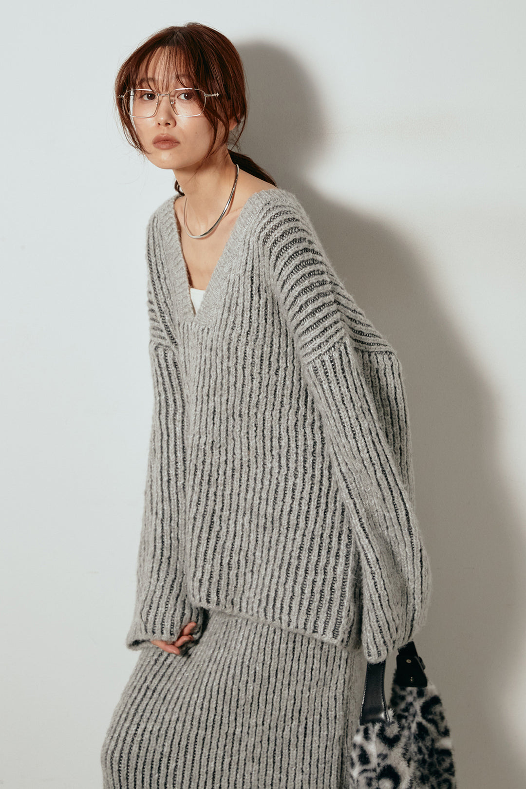 [SET]アルパカタッチ深Vニットトップス+アルパカタッチニットタイトスカート(2set)