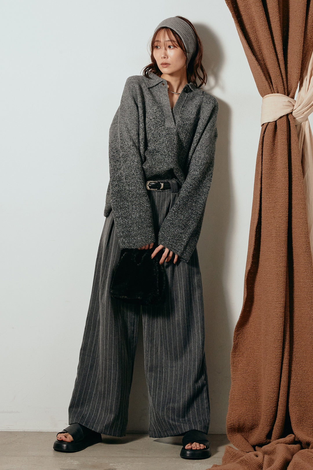 [SET]グラデーションラメニットキーネックプルオーバー+ストライプヘリンボーンパンツ(2set)