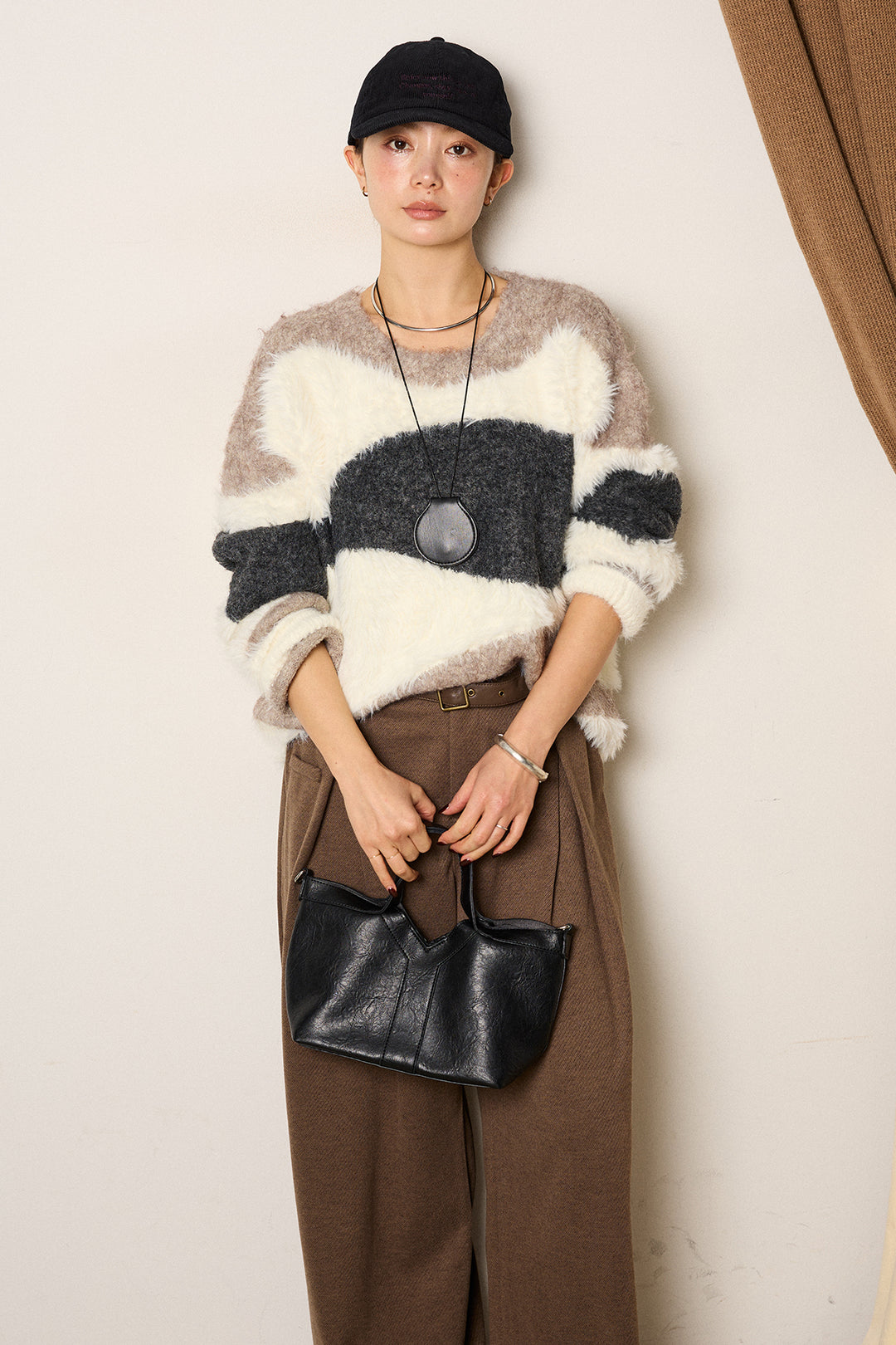 [SET]シャギーウェーブ柄クルーネックニットトップス+細ベルト付き起毛タックワイドパンツ(2set)