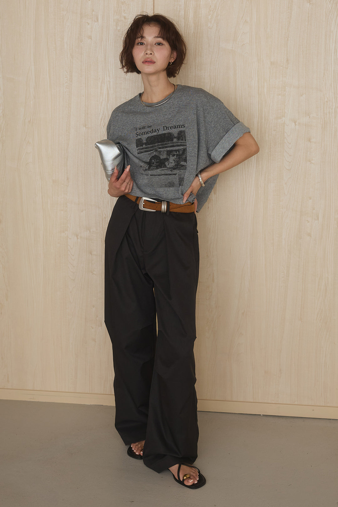 [SET]グラフィックサムデイワイドクロップドT+ニーサイドタックウエストドロストパンツ(2set)