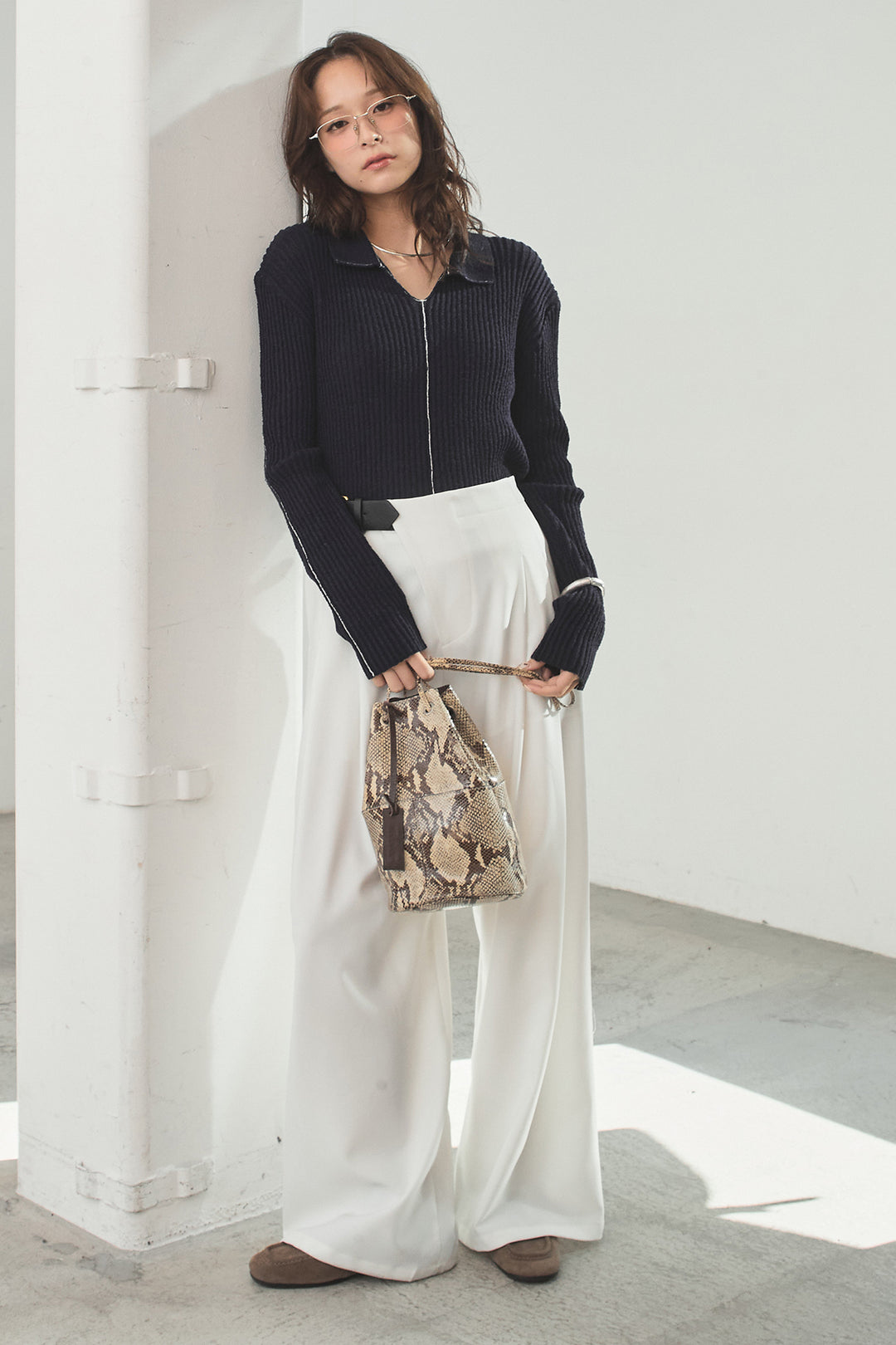 [SET]衿付きニットプルオーバー+サイドベルトタック入りスラックス(2set)