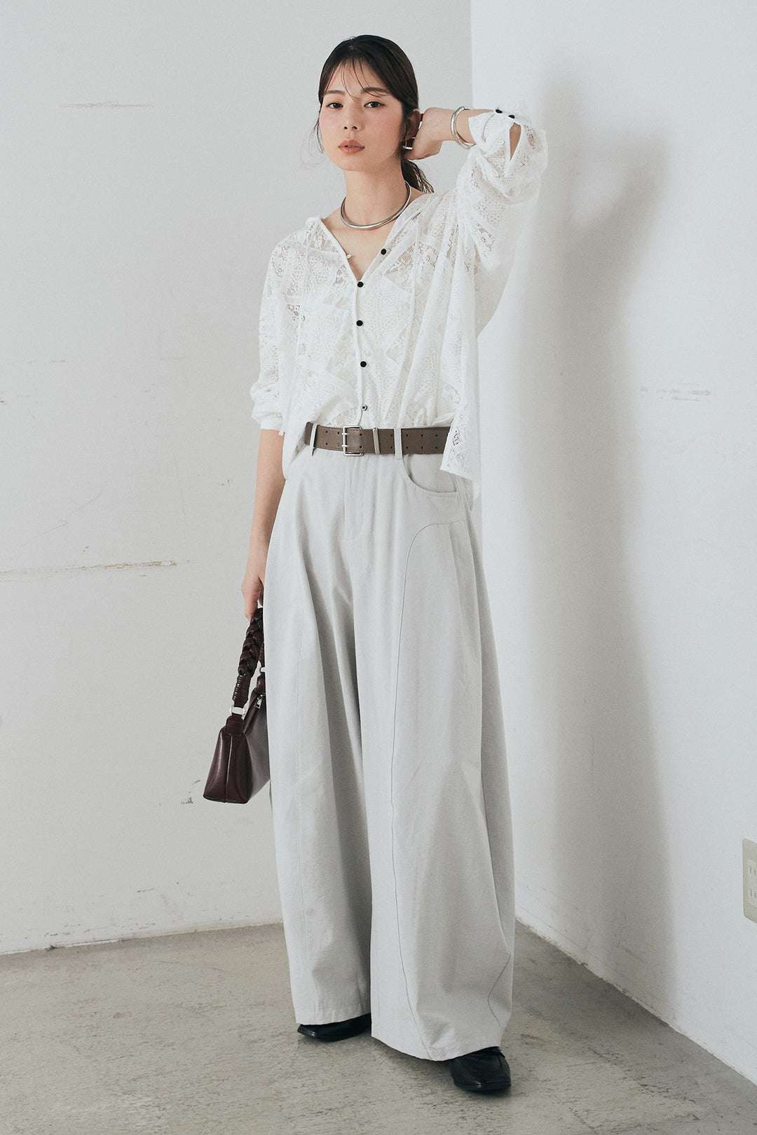 [SET]ブロックレースフード付きブラウス+ベルト付きサイドタックワイドパンツ(2set)