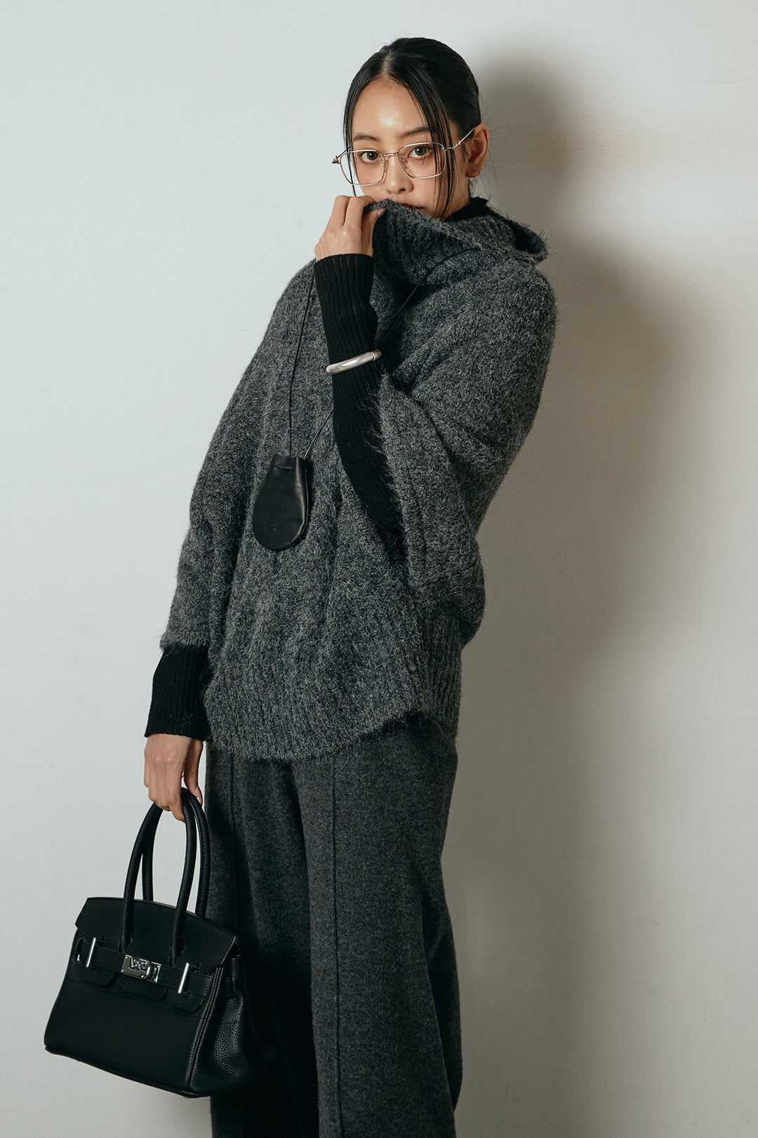 [SET]起毛ミディアムスリーブニットトップス+リブニットシームレスタートルプルオーバー+センターラインニットパンツ(3set)